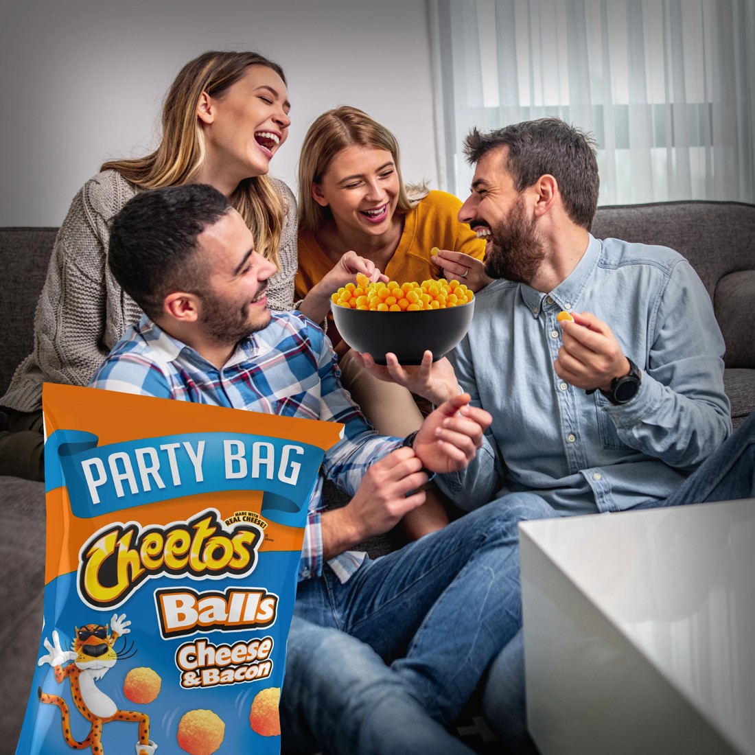 3 Cheetos Balls Cheese & Bacon Flavoured Snacks Party Bag 190g, 3 of 4