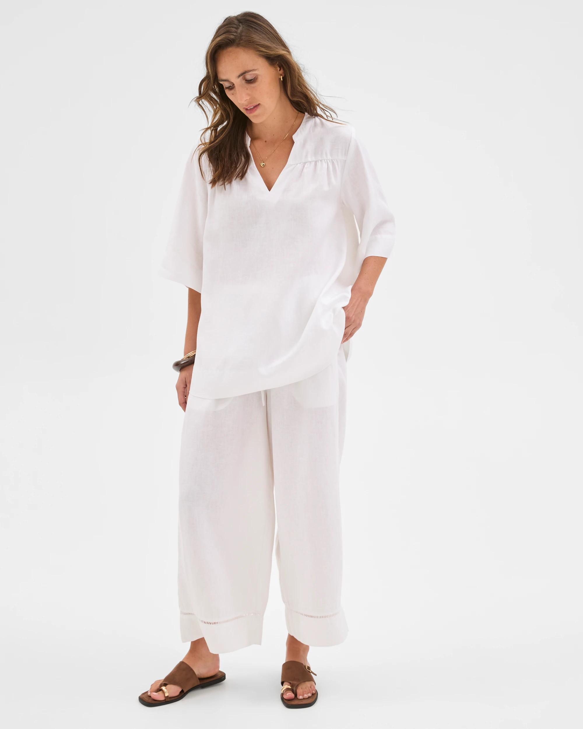 2 Target Woman European Linen Short Sleeve V-Front Tunic Top WHITE, 2 of 6