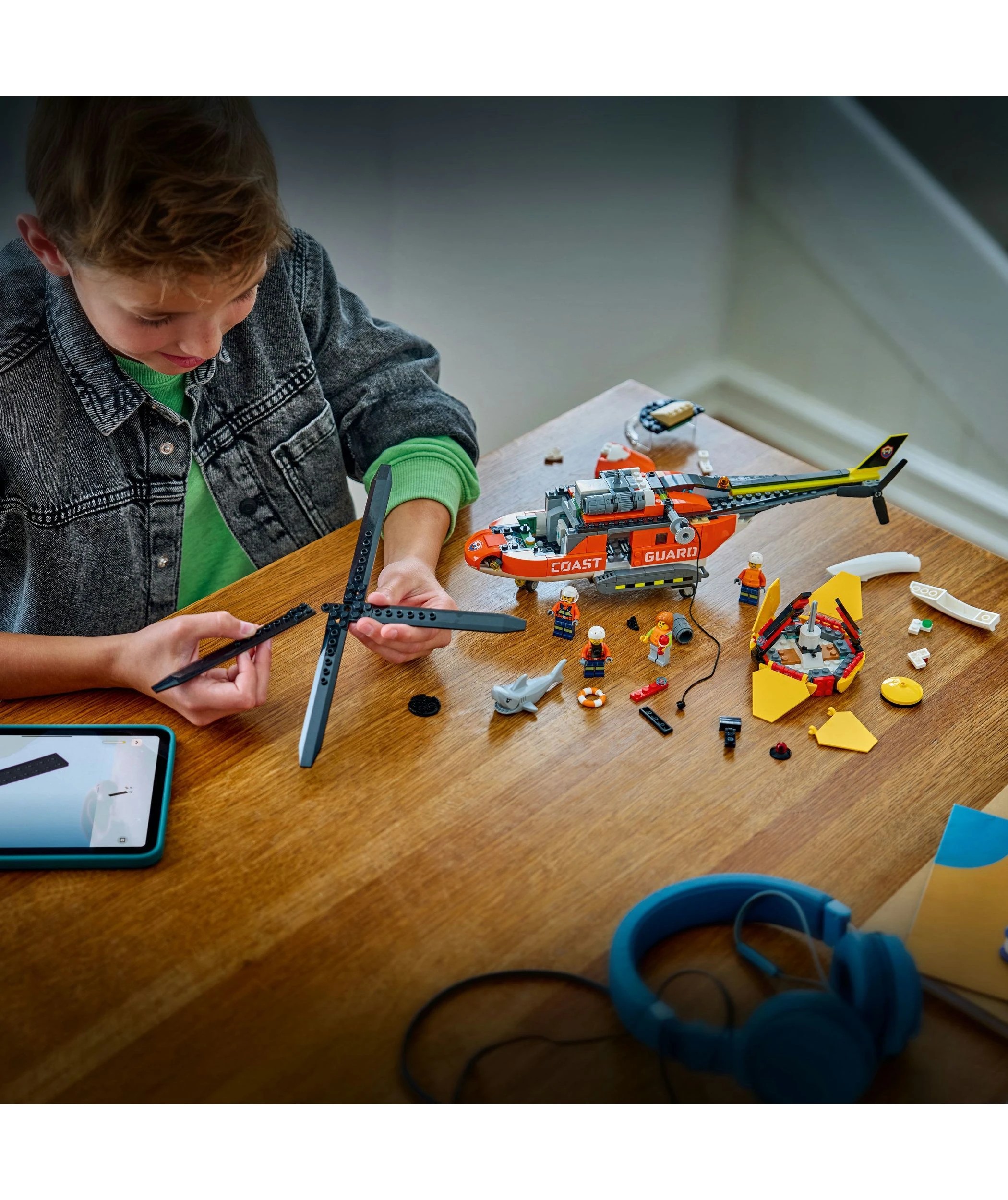 8 LEGO City Coast Guard Helicopter 60503, 8 of 10