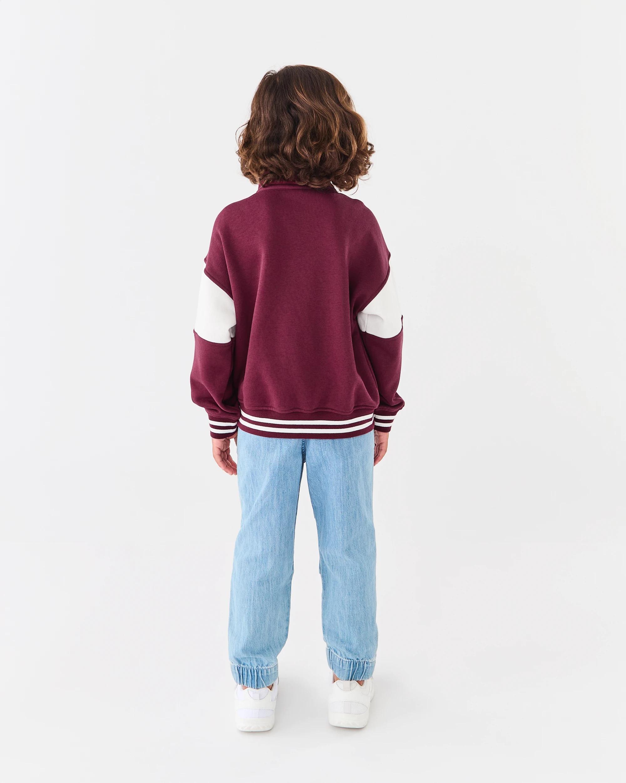 8 Oversized Quarter Zip Sweatshirt Red Varsit, 8 of 8