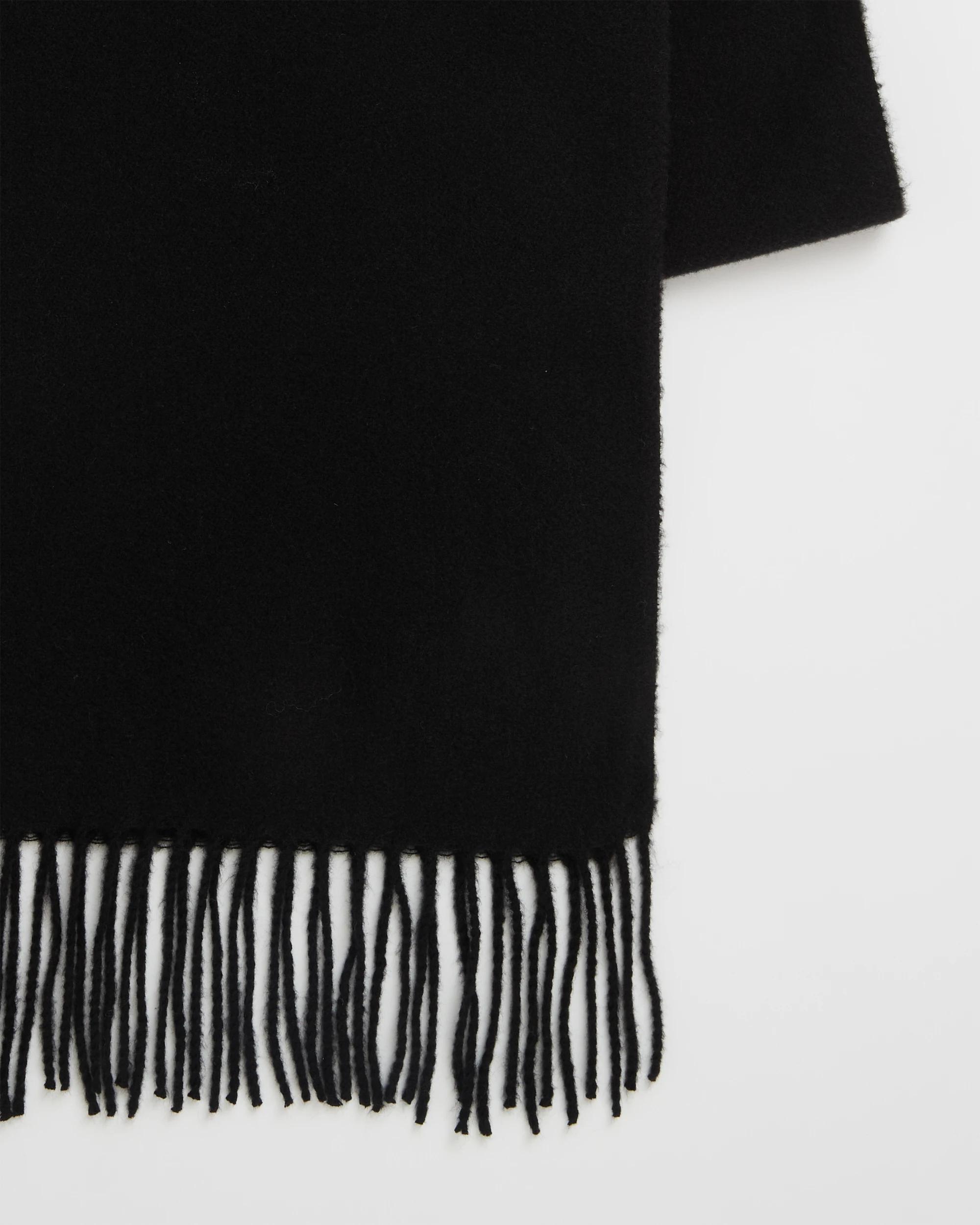 2 Target Woman Essential Twill Scarf BLACK, 2 of 2