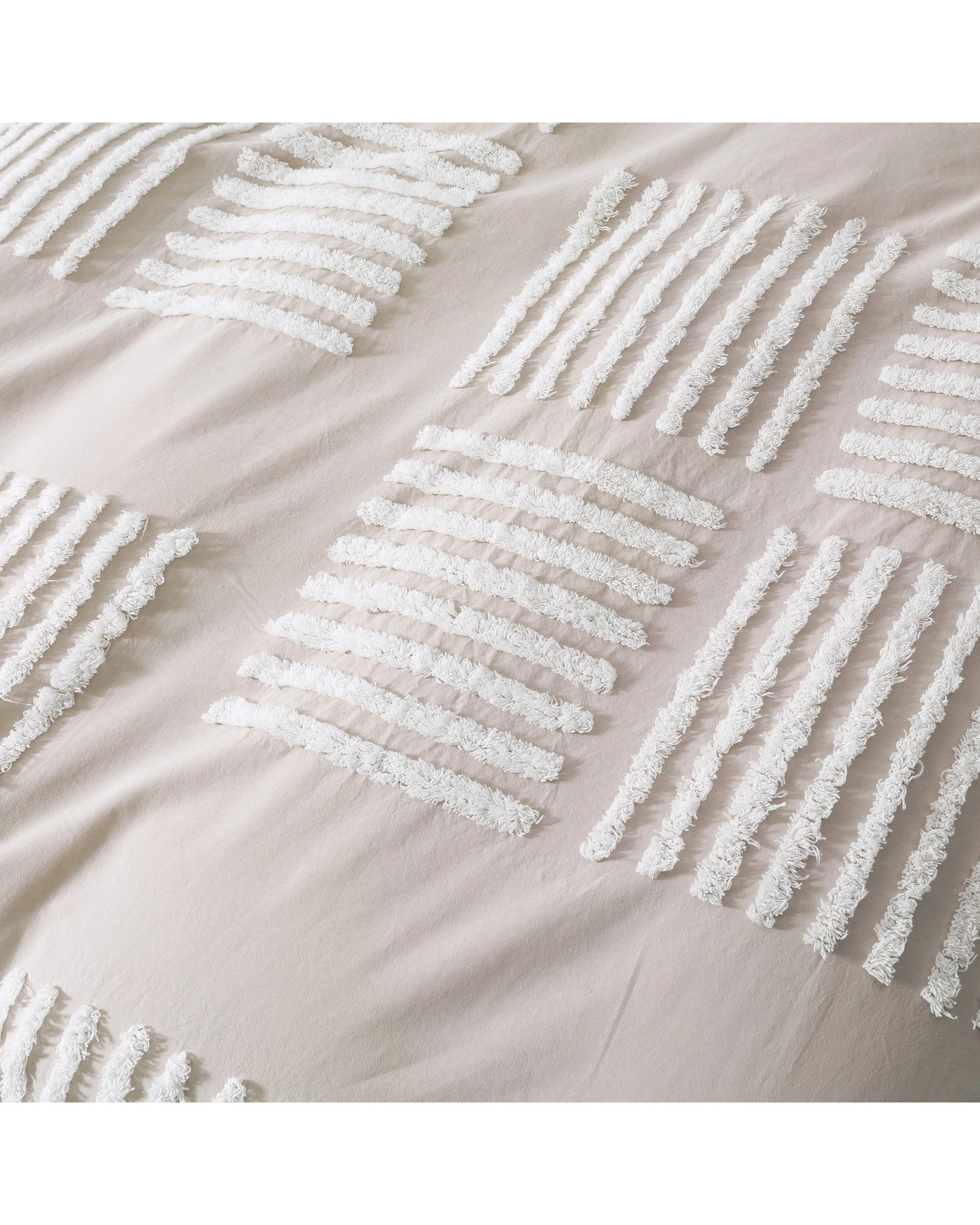 3 Dreamaker Salma Tufted Washed Vintage Cotton Quilt Cover Set - Queen Bed - Beige, 3 of 6