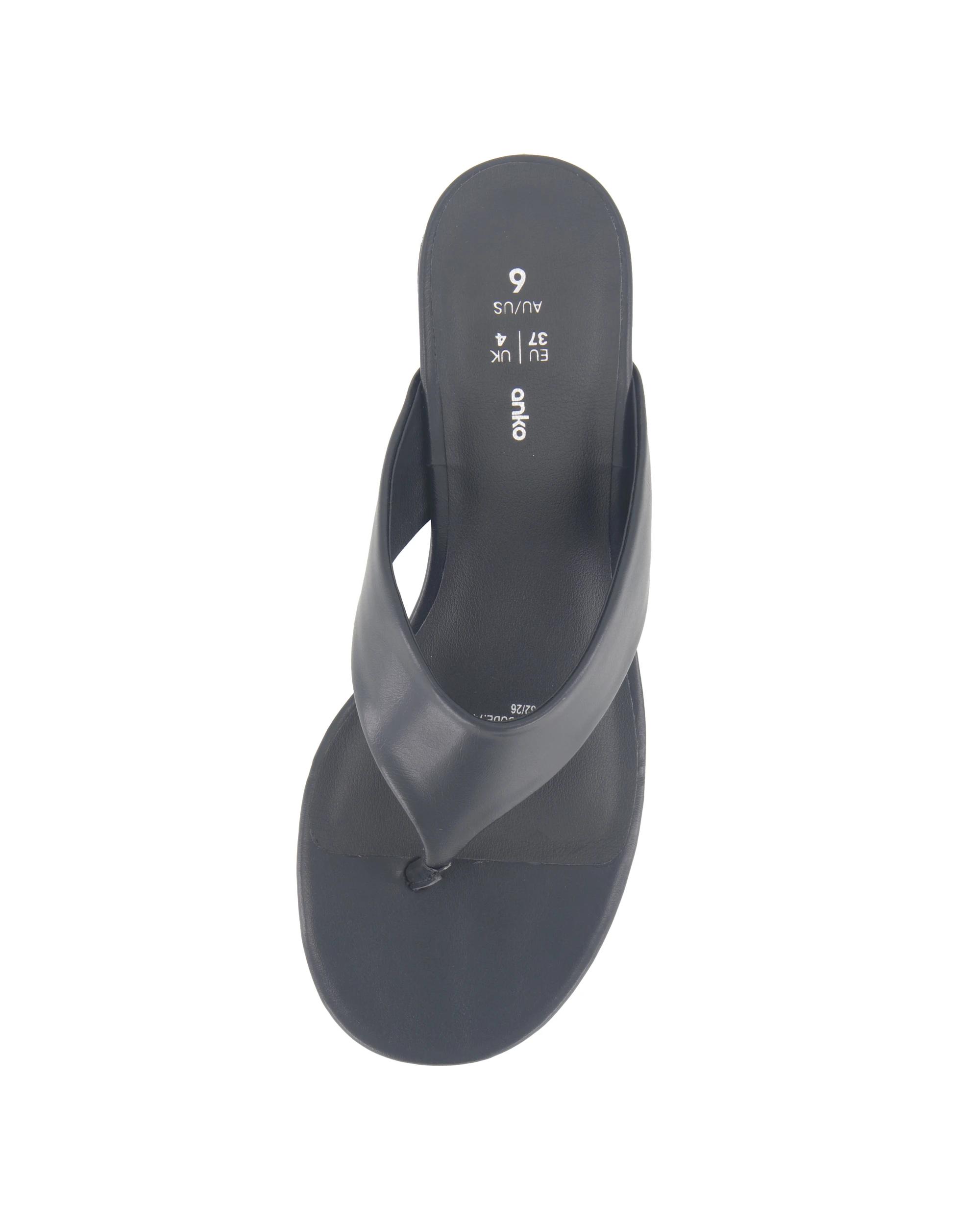 3 Toe Post Block Heels Black, 3 of 5