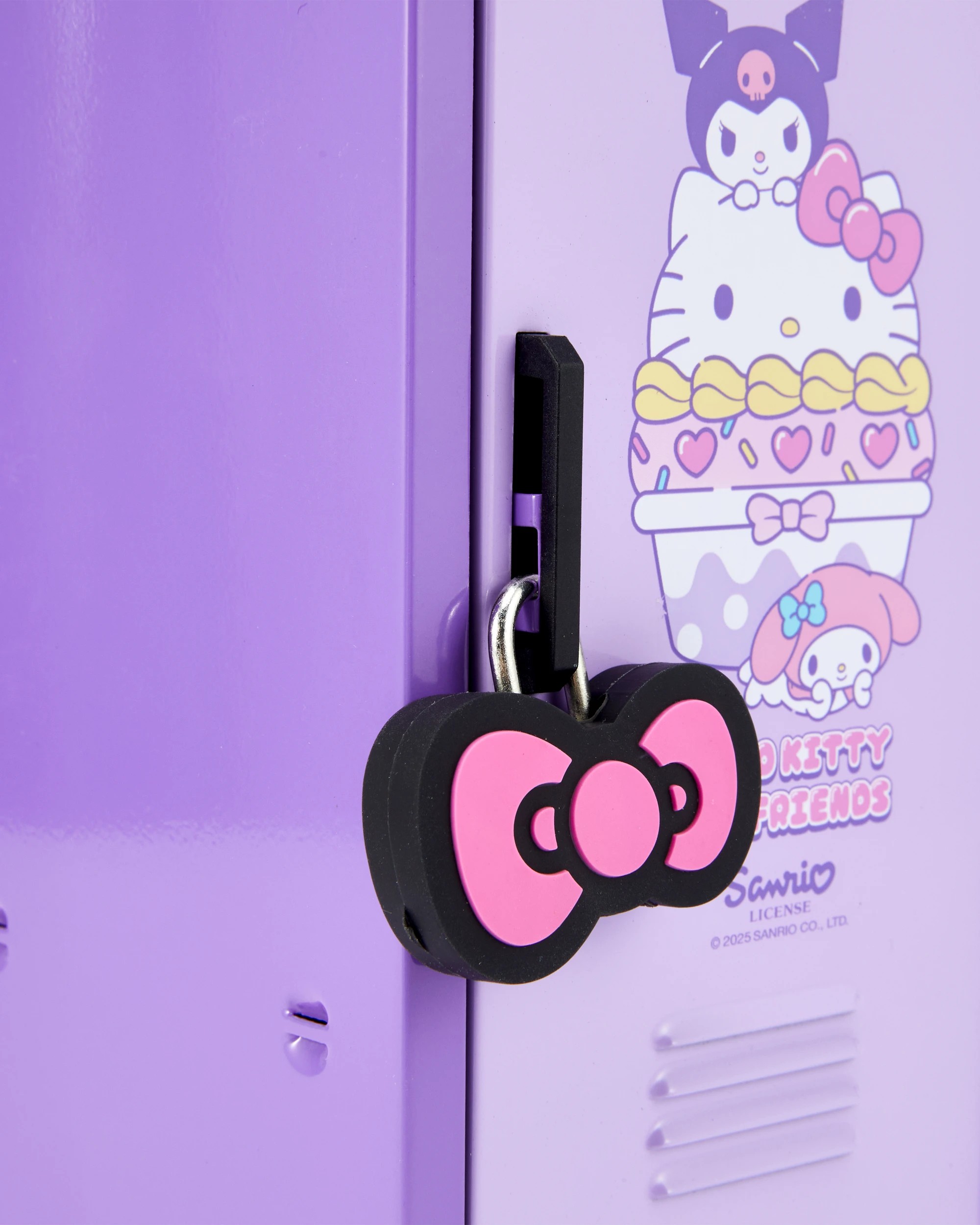 4 Hello Kitty and Friends Desktop Locker with Stickers, 4 of 9