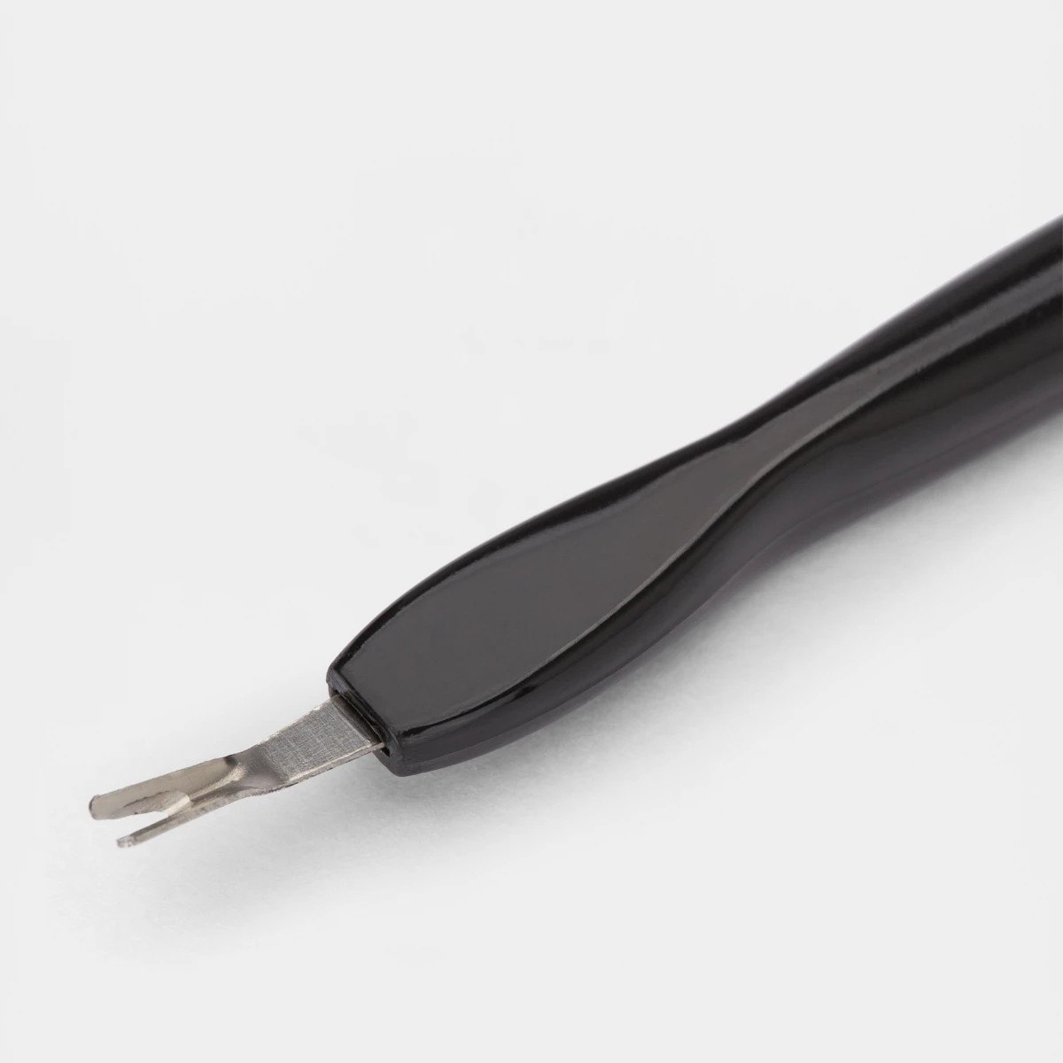 2 OXX Studio Cuticle Trimmer & Pusher, 2 of 5