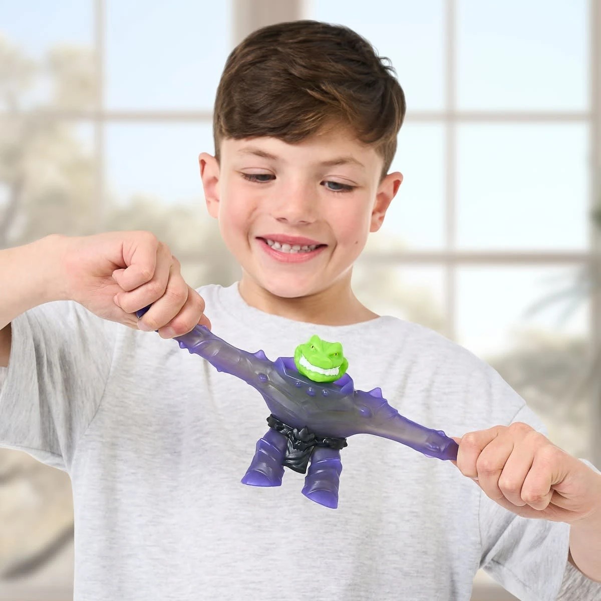 9 Heroes of Goo Jit Zu Smash Strikers: Squishy Tyro Vs Stretchy Rock Jaw with Unique Fillings Playset, 9 of 10