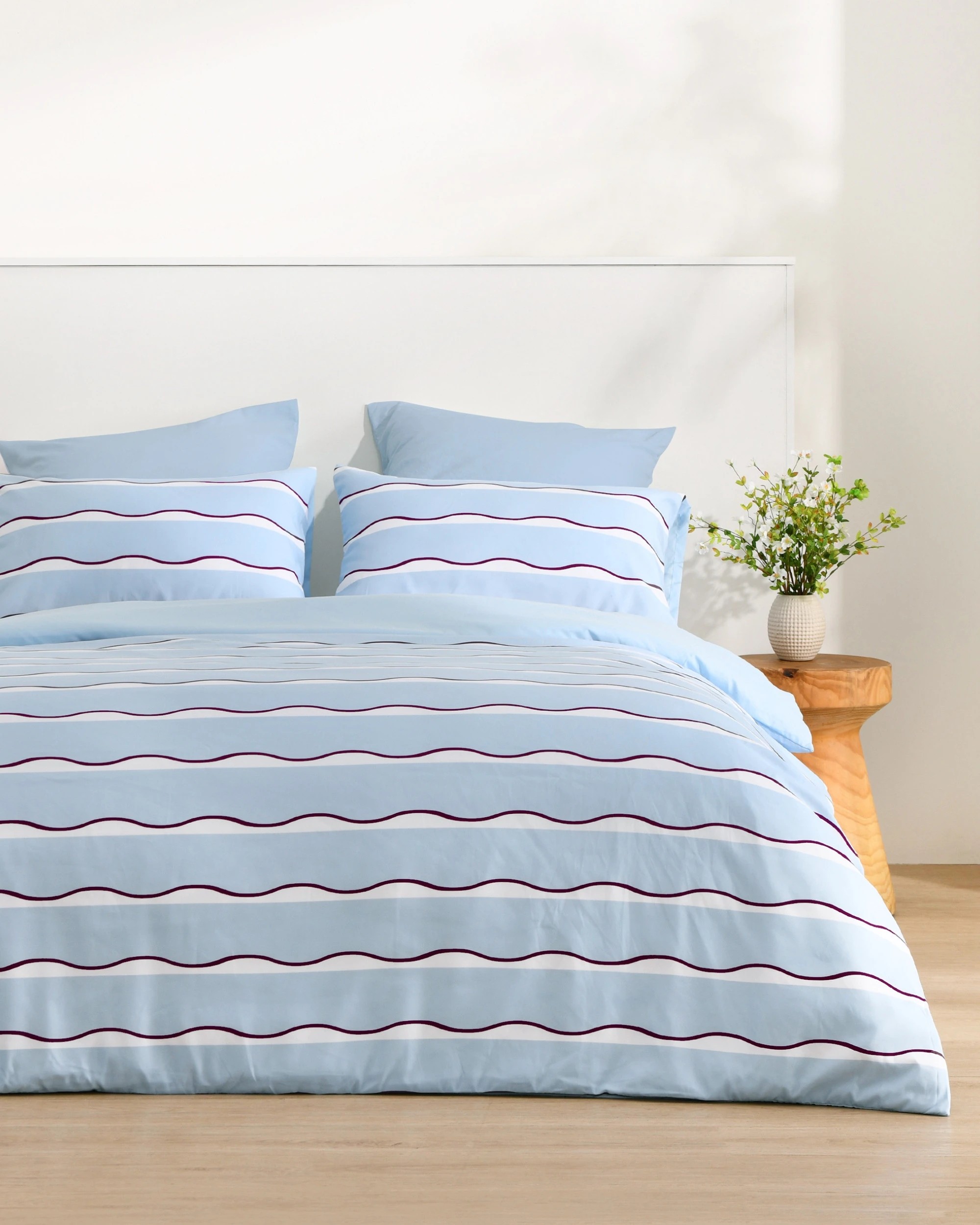1 Dreamaker Noa Quilt Cover Set - Single Bed - Sky/Cherry, 1 of 5