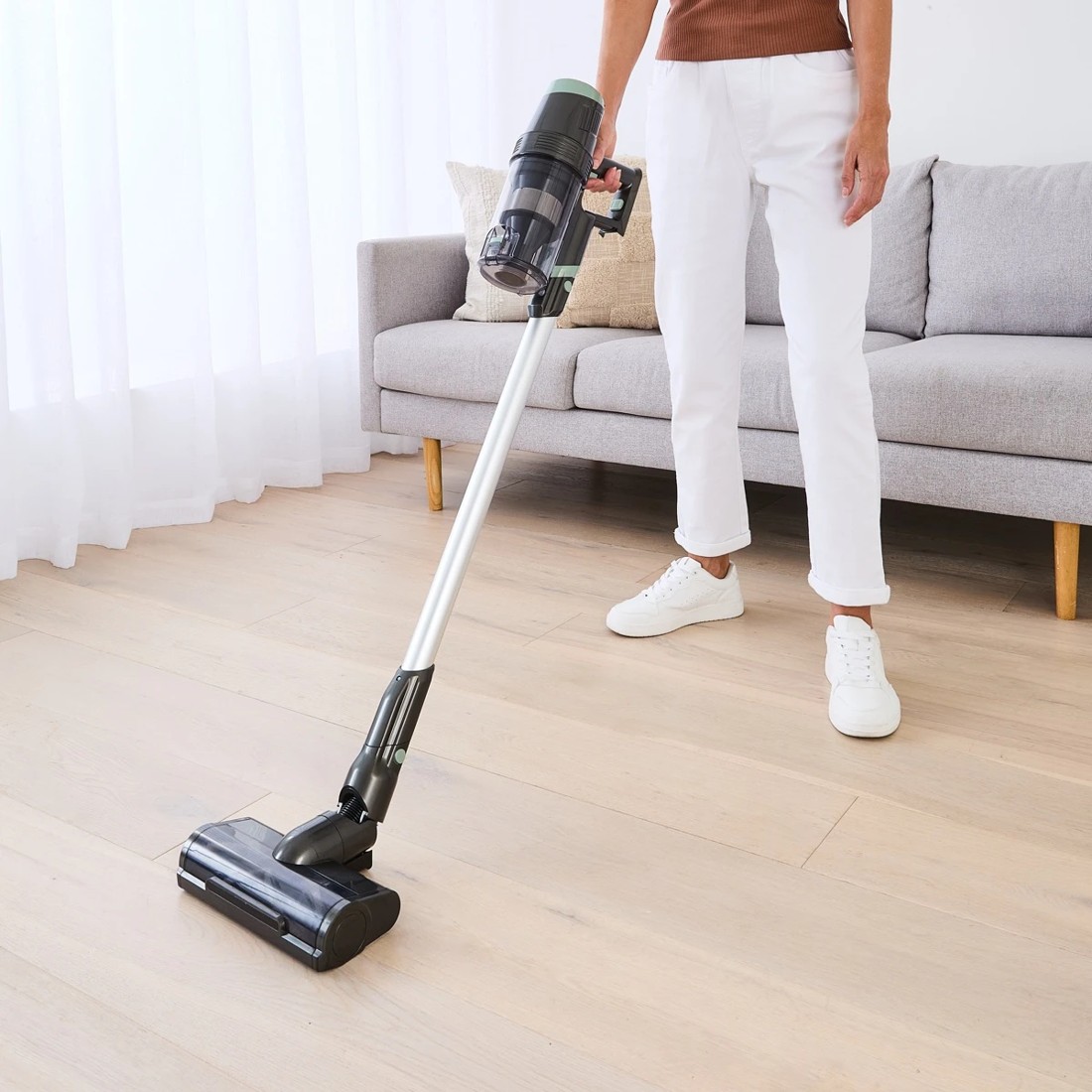 1 Cordless Stick Vacuum Cleaner, 1 of 10