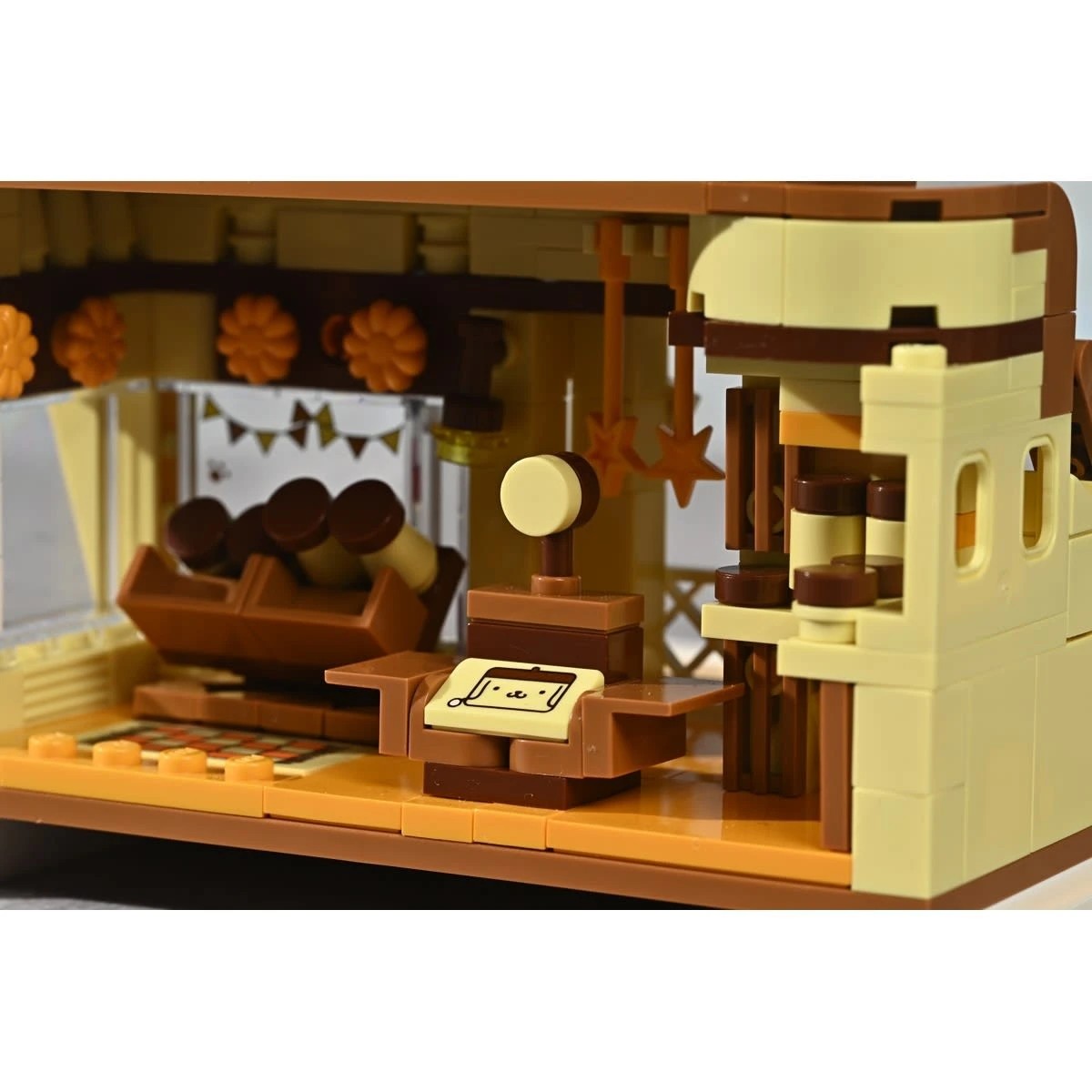 3 319 Piece Keepplay Hello Kitty Pompompurin Shinning Pudding Shop Playset, 3 of 5