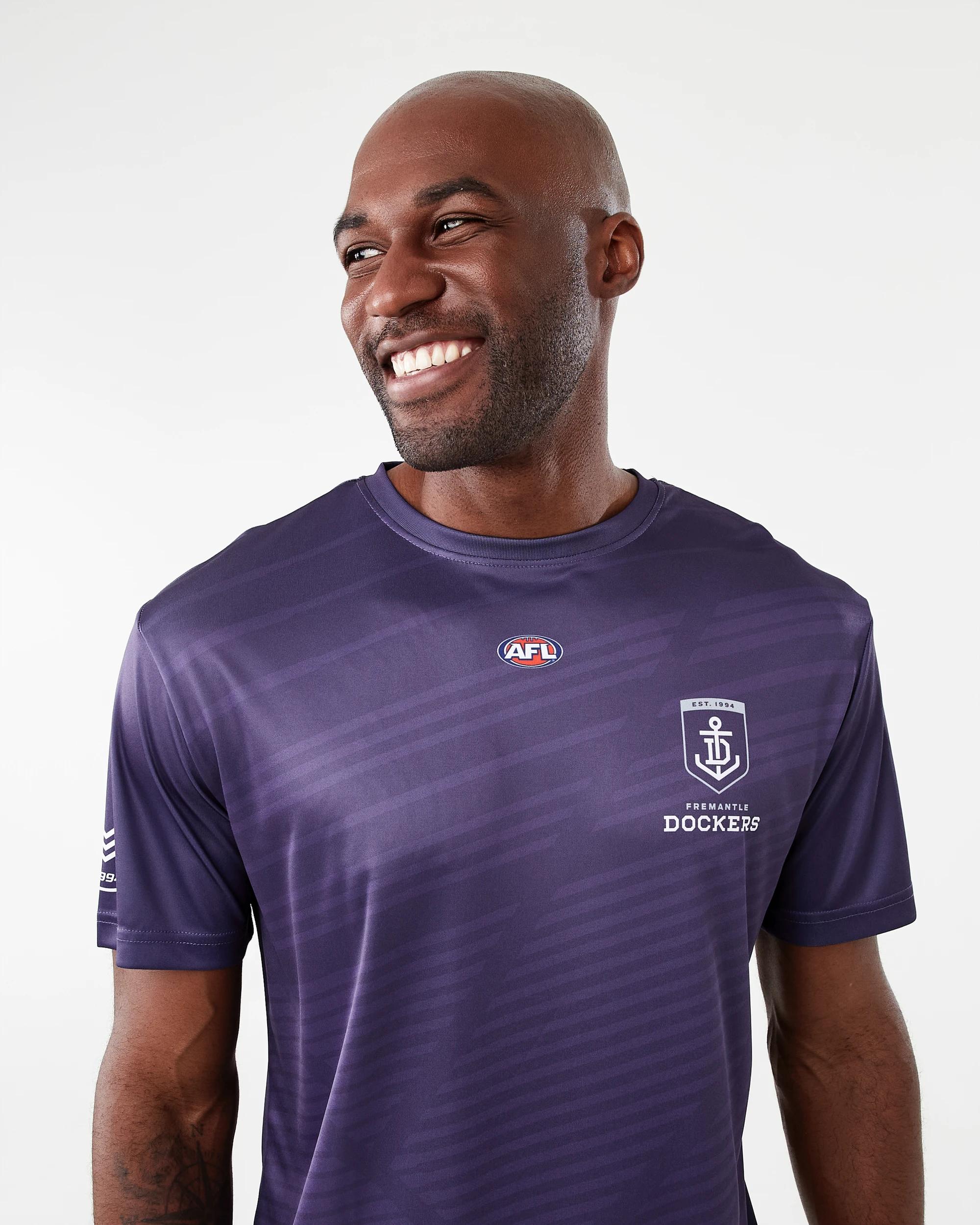 4 Official AFL Adult Training T-shirt Fremantle, 4 of 9