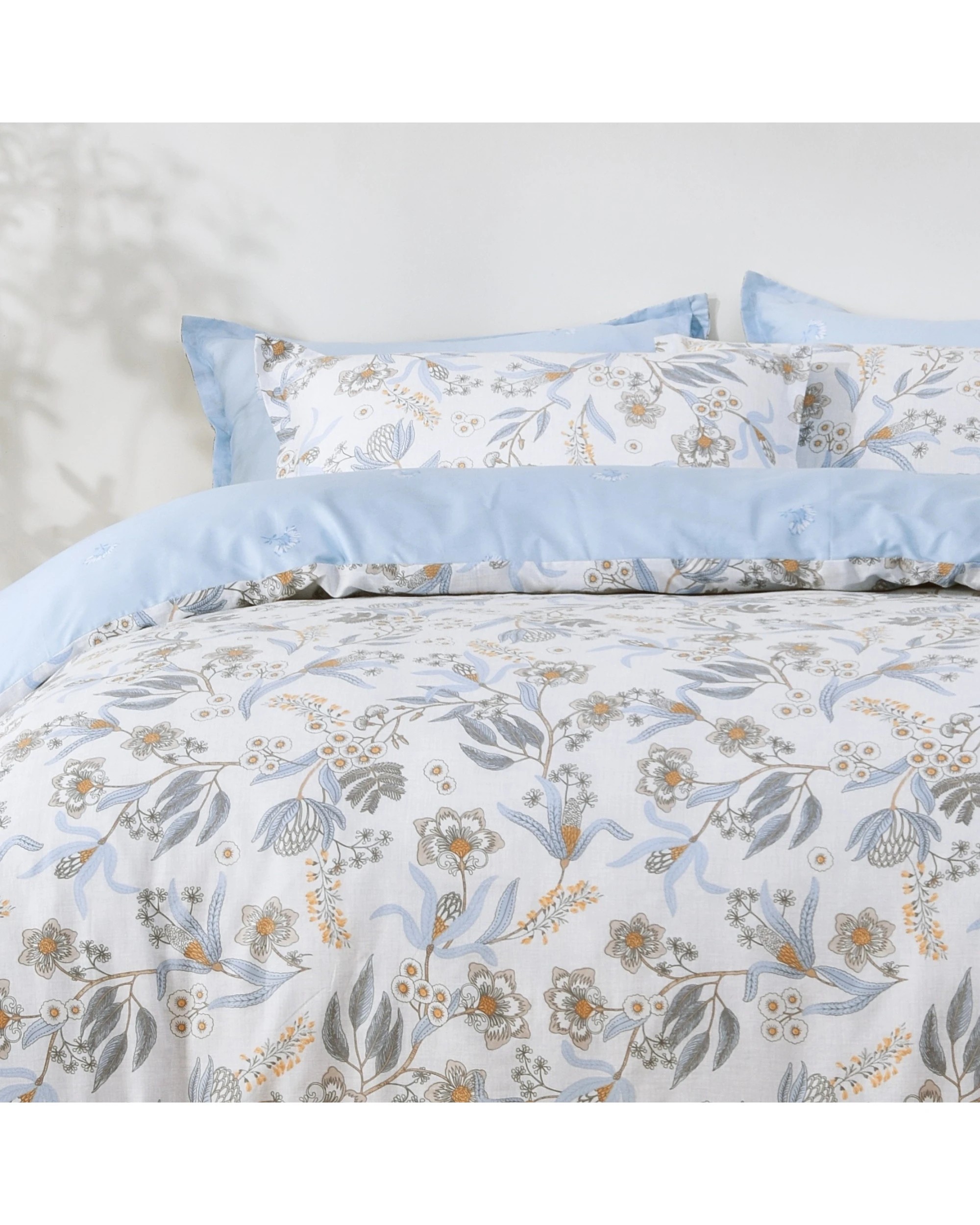 3 Dreamaker Calandra 100% Cotton Reversible Quilt Cover Set - Double Bed - Blue, 3 of 7