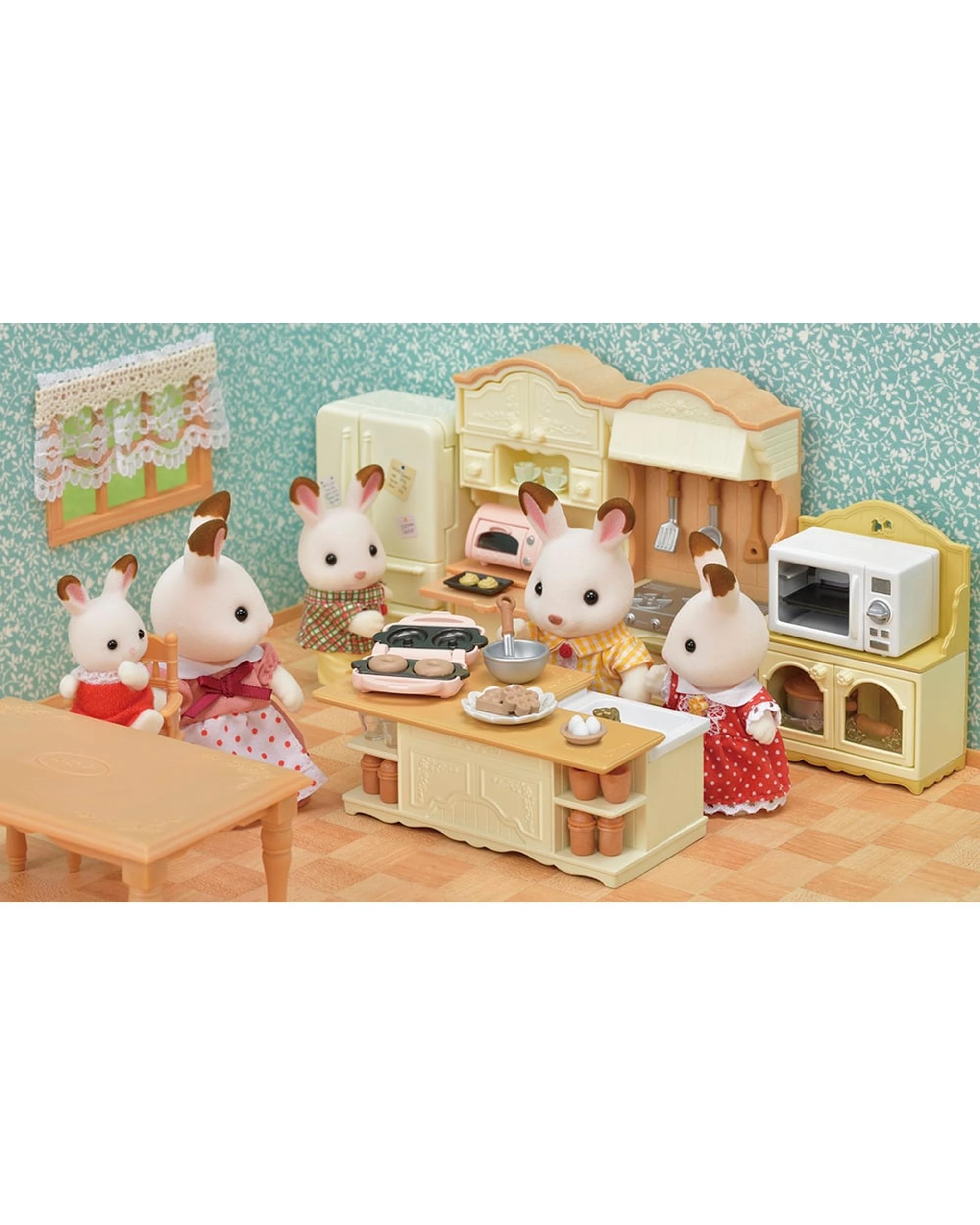 5 Sylvanian Families Kitchen Island Play Set, 5 of 7