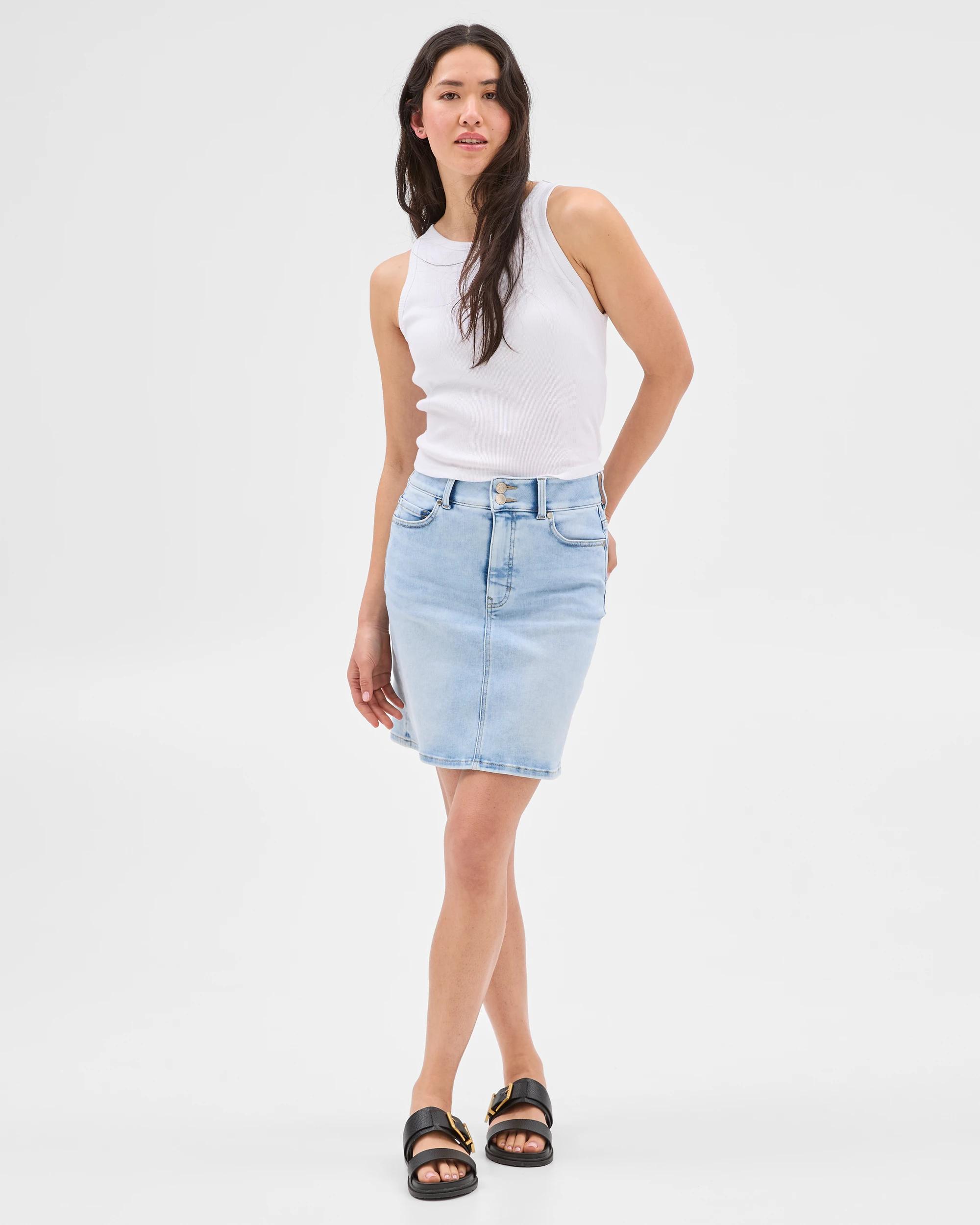 2 Target Classic Denim Skirt - Shape Your Body CLASSIC BLEACH, 2 of 5