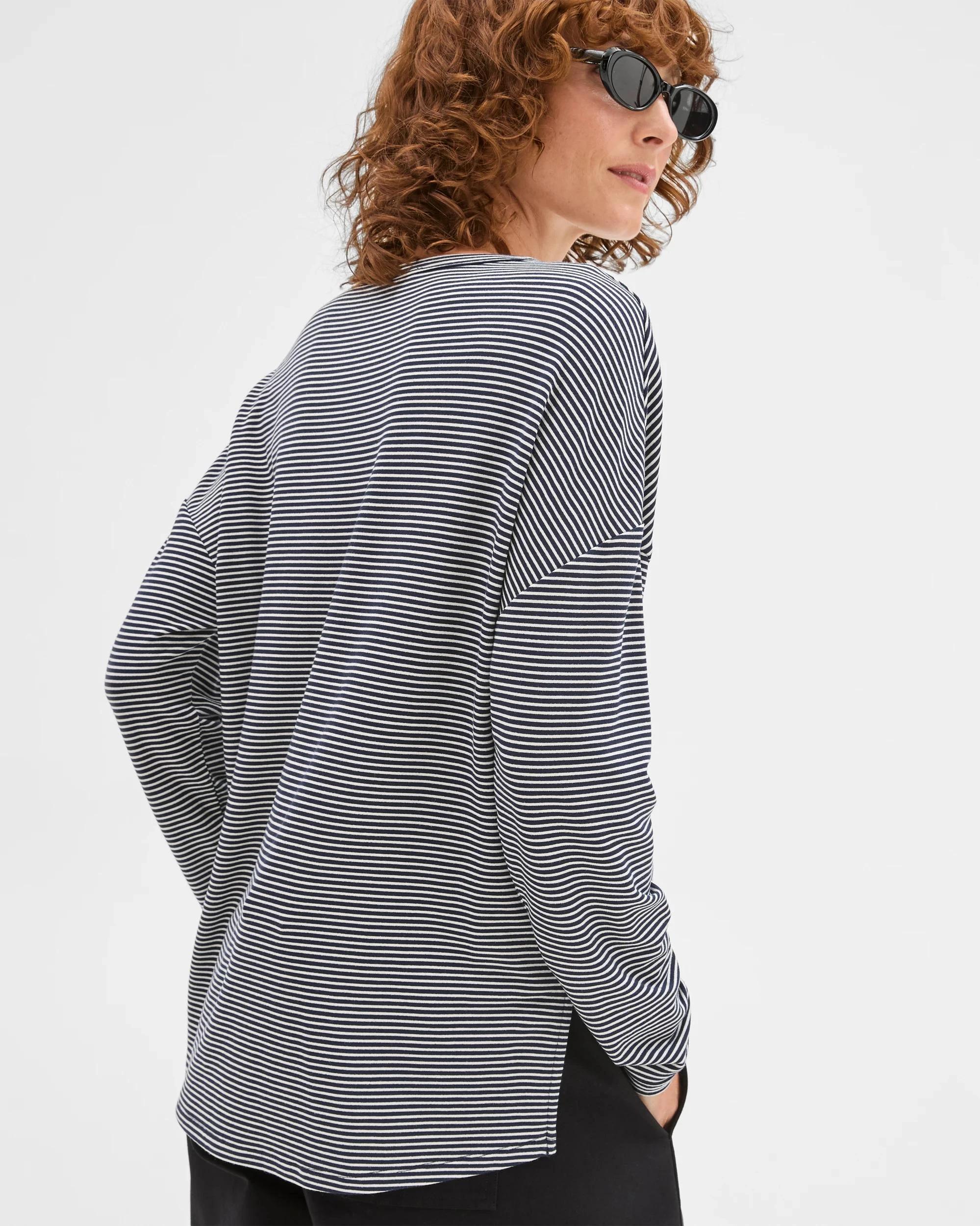 6 Target Woman Long Sleeve Drop Shoulder Curved Hem Top NAVY + WHITE, 6 of 6