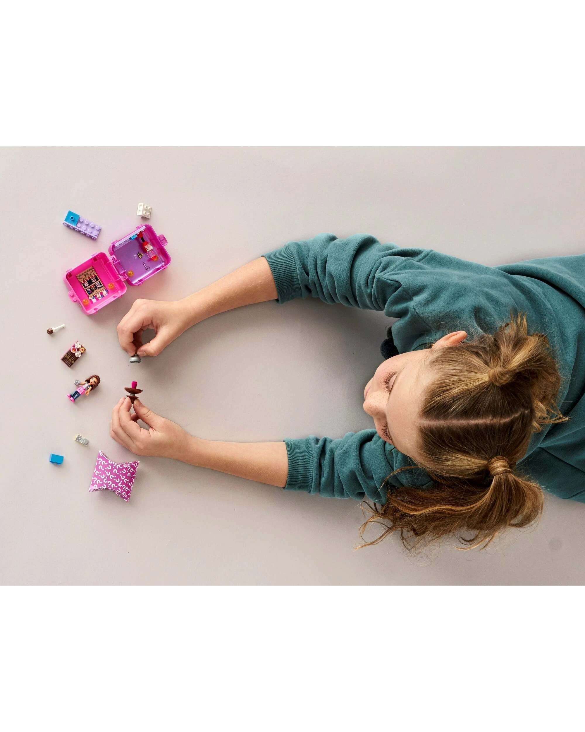 3 LEGO 41407 Olivia's Shopping Play Cube: Mini Candy Store Fun!, 3 of 3