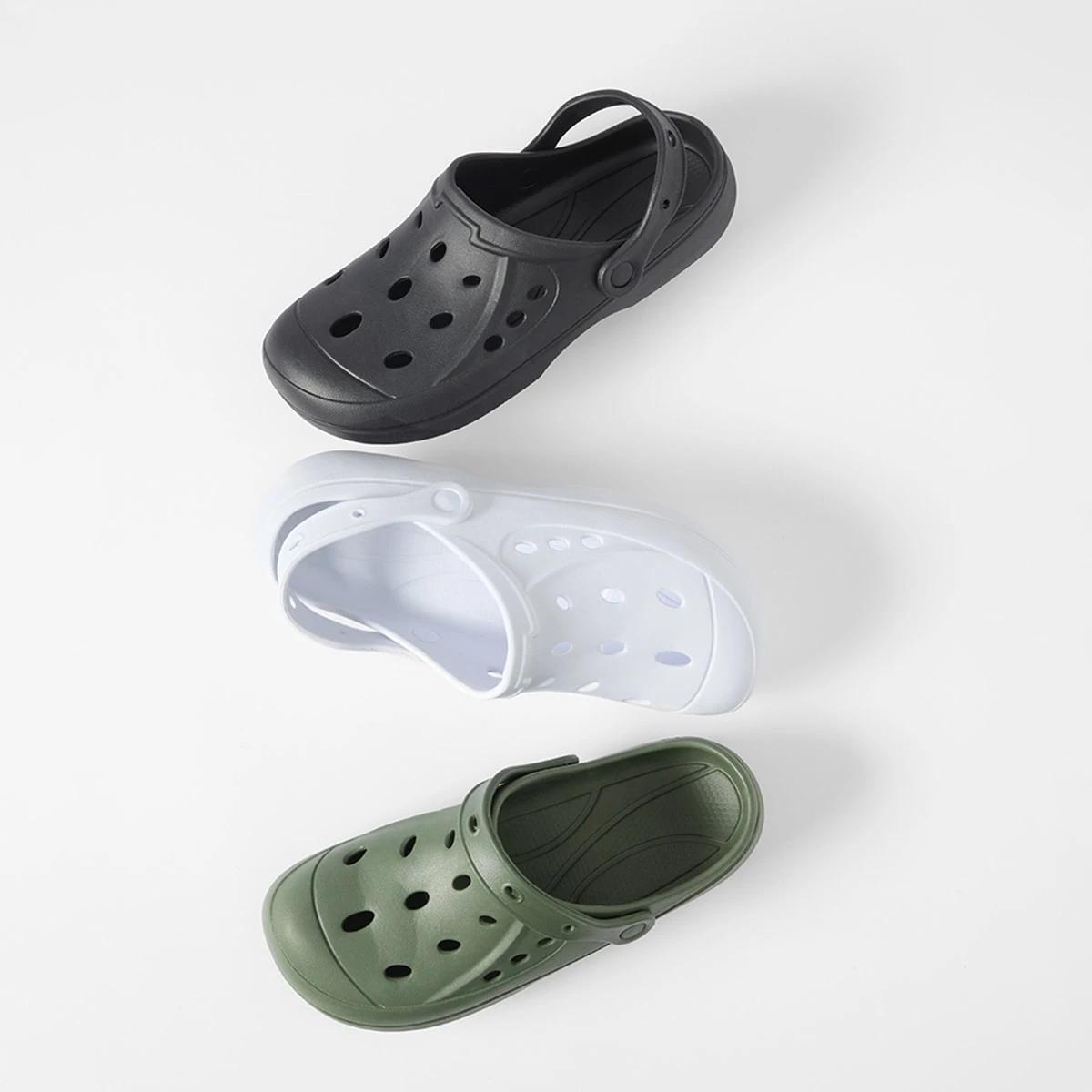 5 Moulded Clogs BLACK, 5 of 5