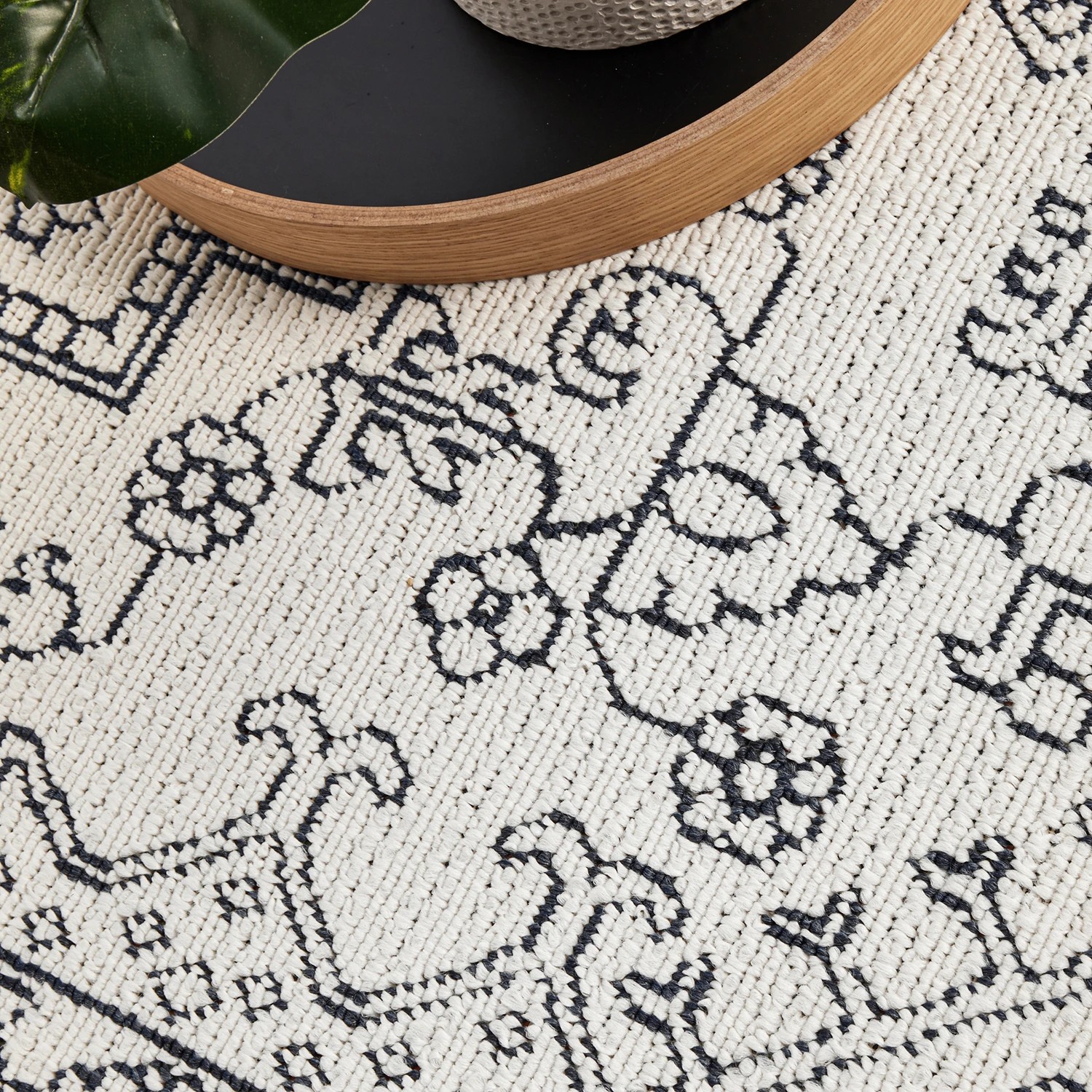 8 Common Ground Rugs Coastline 5555 Outdoor 220x150cm - Medium Pet Friendly Floor Rug - White, 8 of 8