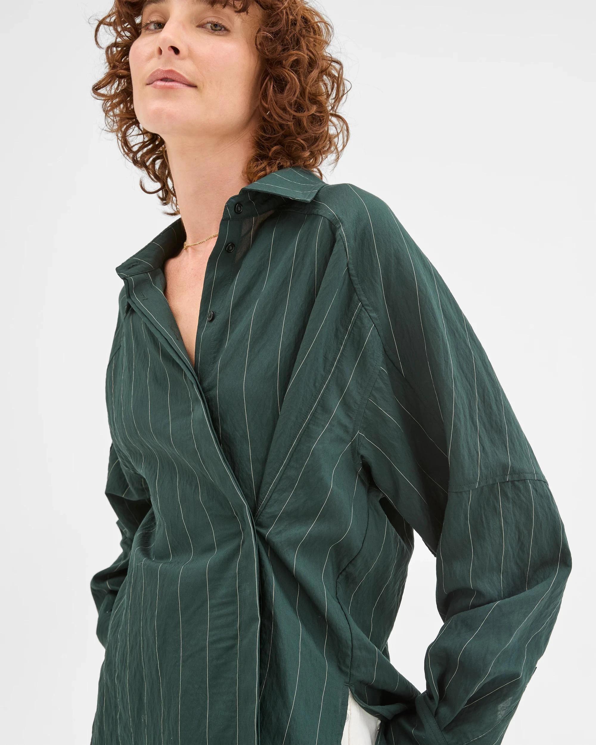 4 Target Woman Relaxed 2-Way Shirt MIDNIGHT JADE, 4 of 7