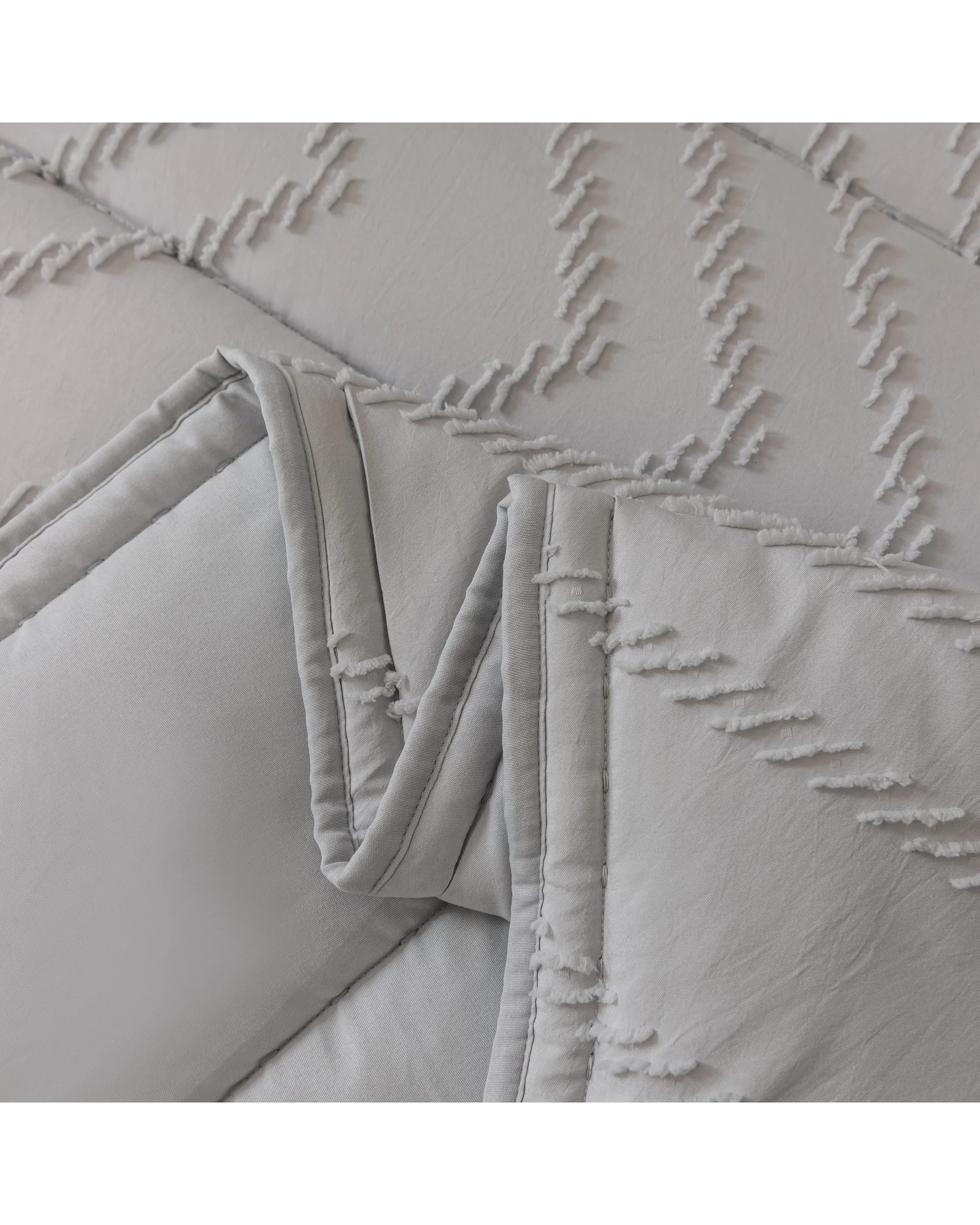 4 Dreamaker Lennox Chevron 6 Piece Comforter Set - Queen Bed - Silver, 4 of 9