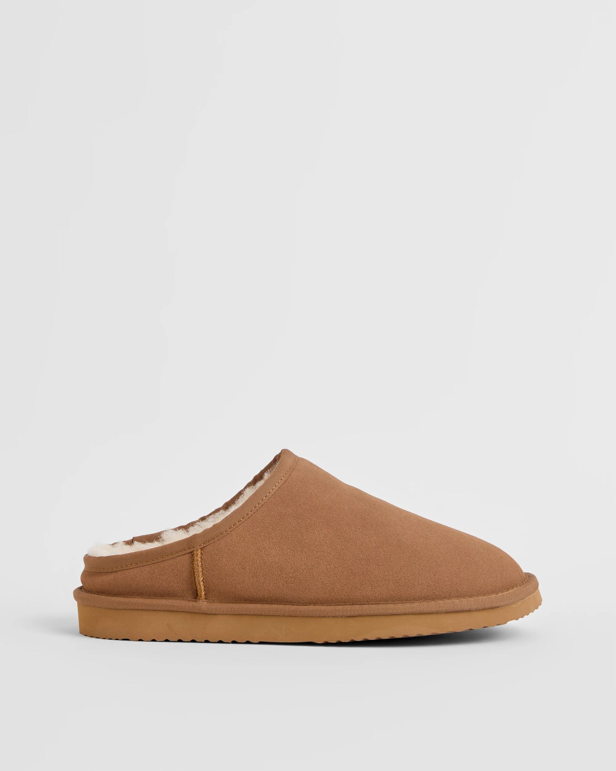 1 Australian Design Ugg Boots and Slippers Australian Design Ugg Sheepskin and Leather Slipper Scuff CHESTNUT, 1 of 3