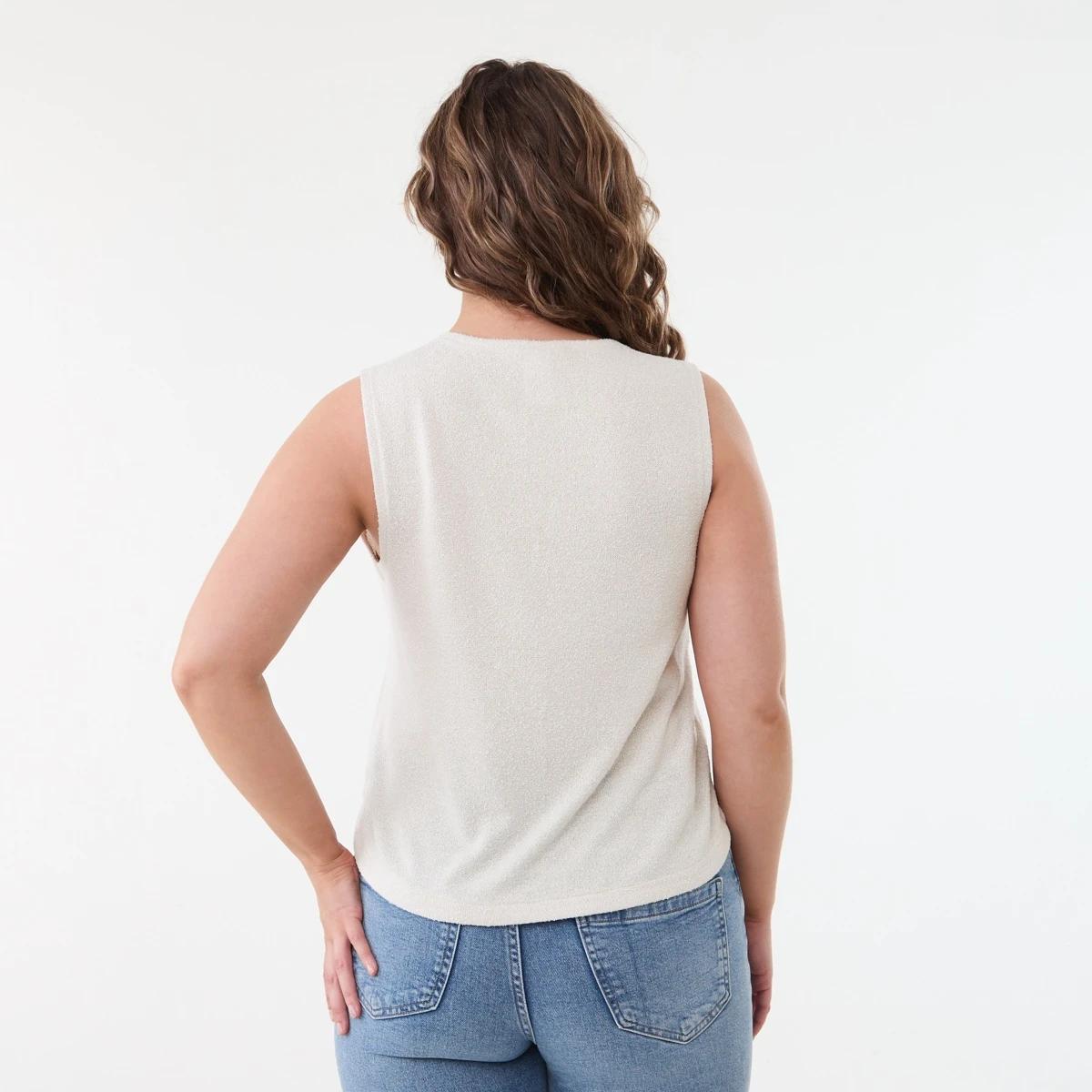 3 Sleeveless Textured Curved Hem Tank NATURAL BEIGE, 3 of 5