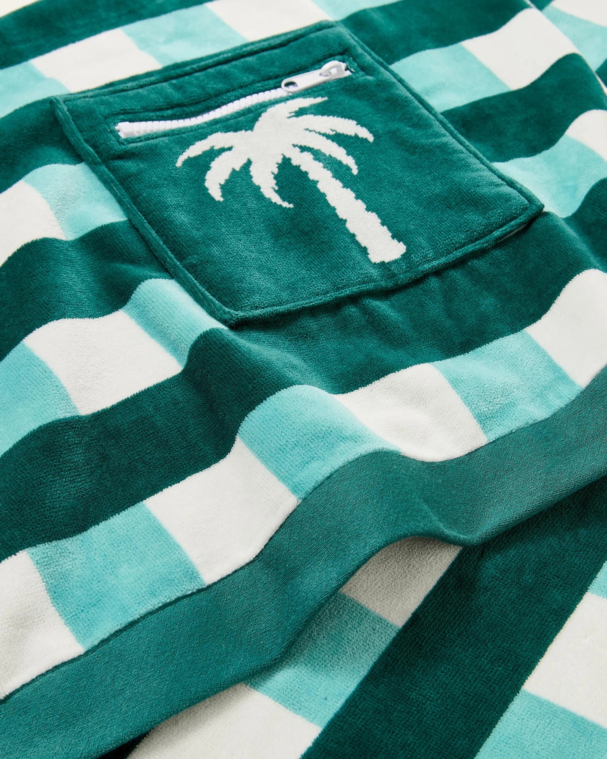 2 Target Gingham Beach Towel with Pocket - Green, 2 of 2