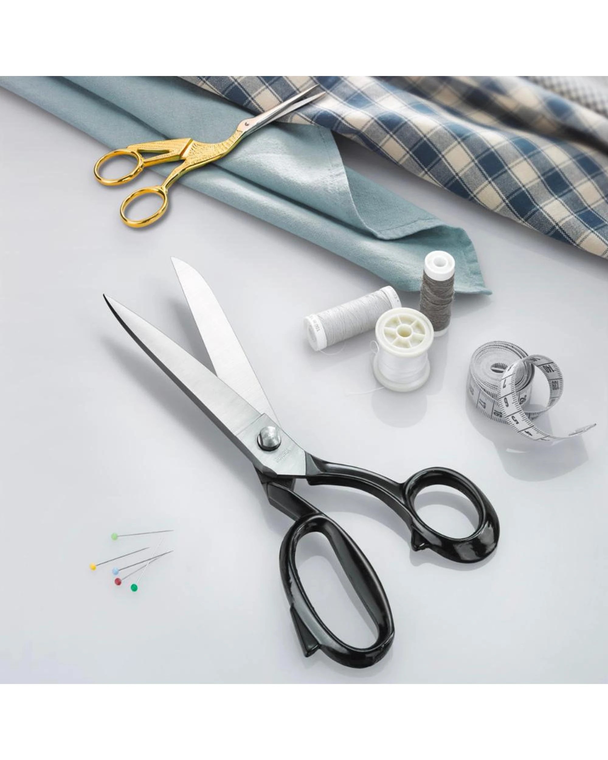 2 Victorinox Tailors 26cm Shears Scissors 8.1119.26, 2 of 2