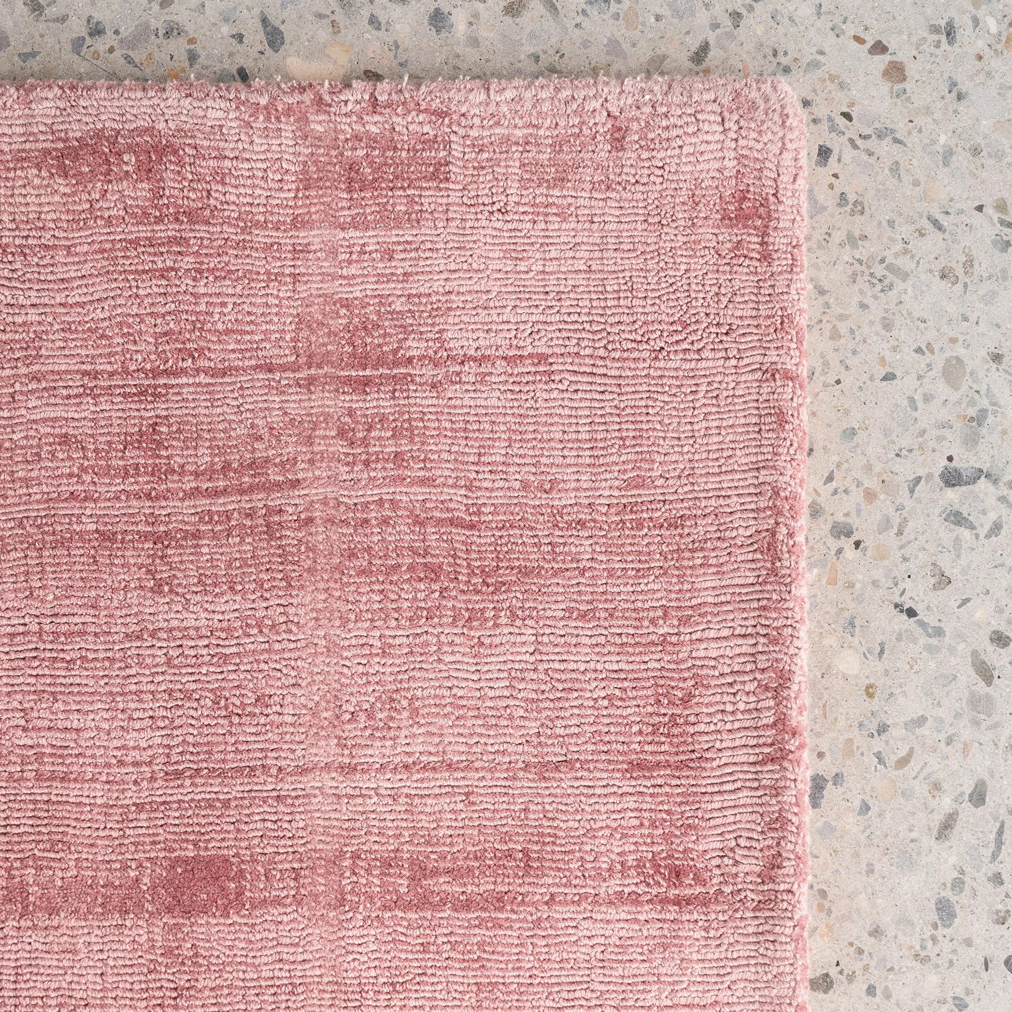 9 Common Ground Rugs Serene 21 225x155cm - Pink, 9 of 9