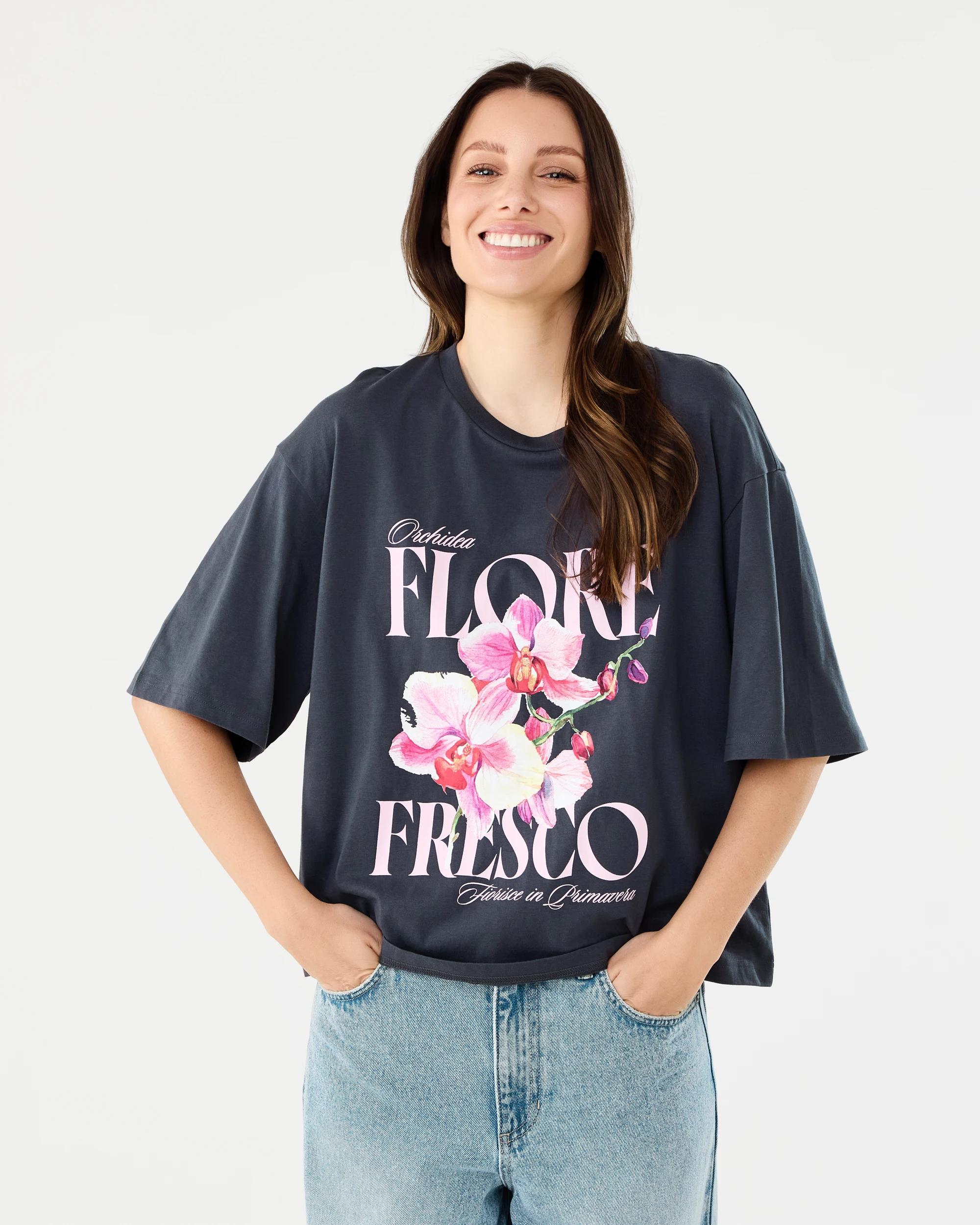 1 Short Sleeve Oversized Chopped Print T-shirt Fiore, 1 of 6