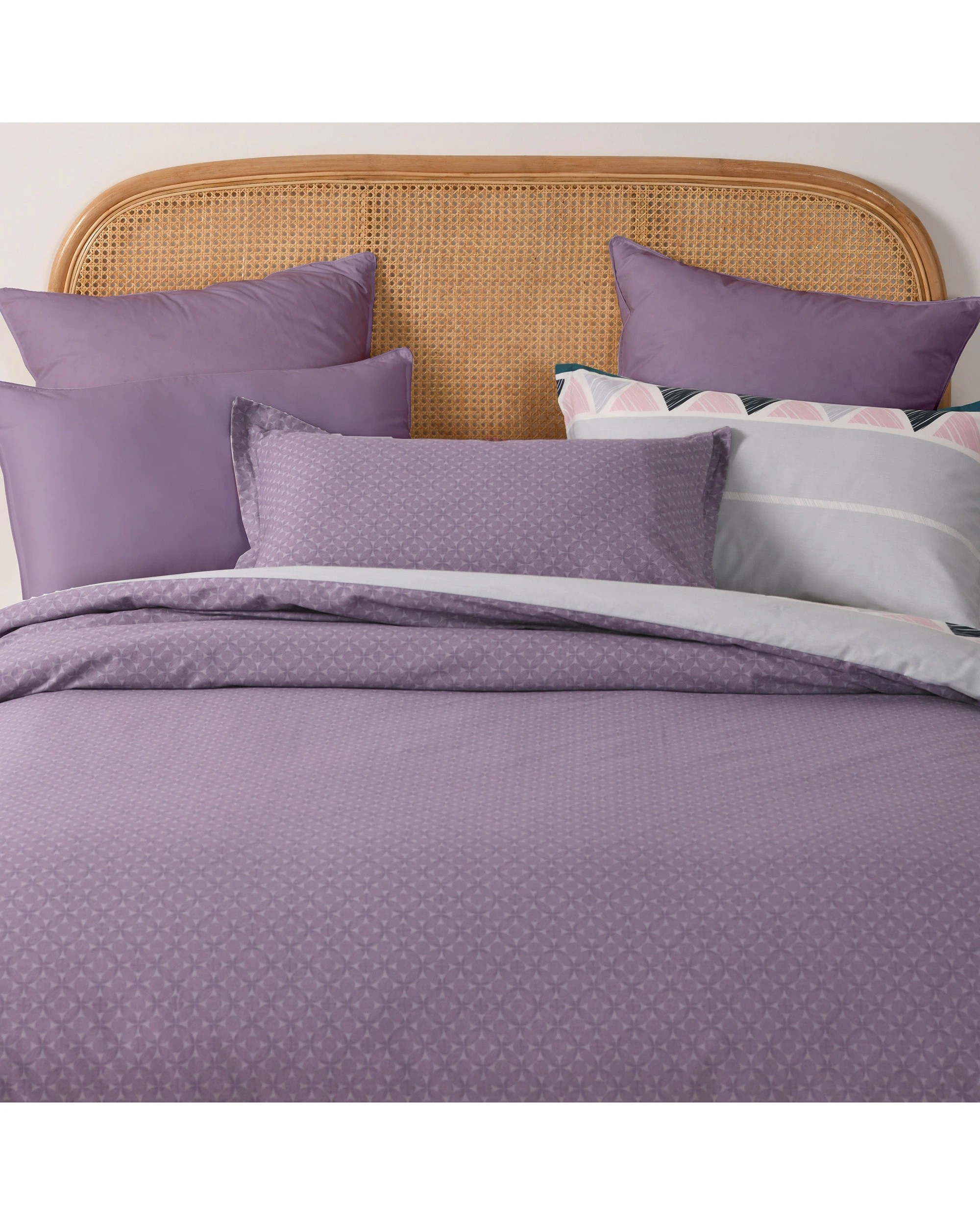 4 Dreamaker Maddison 100% Cotton Reversible Quilt Cover Set - Queen Bed - Lilac, 4 of 8