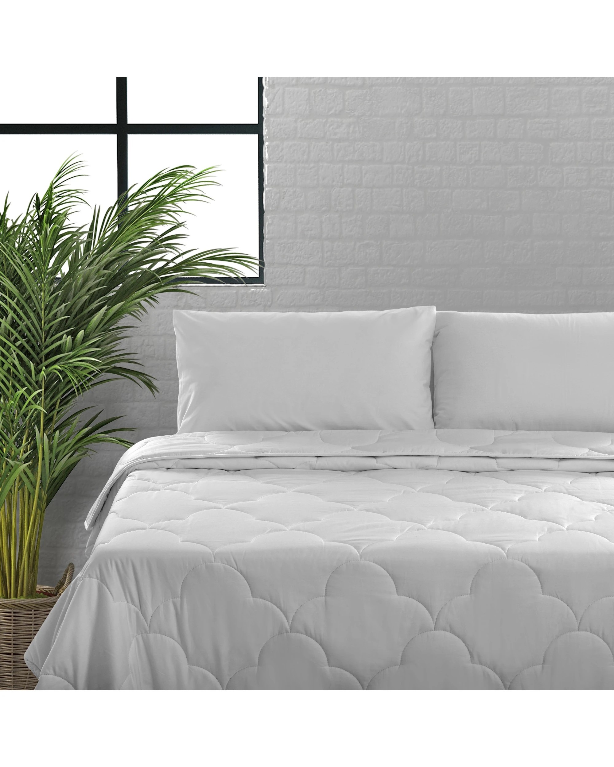 2 Natural Home 450gsm Winter Cotton Quilt - Super King Bed - White, 2 of 7