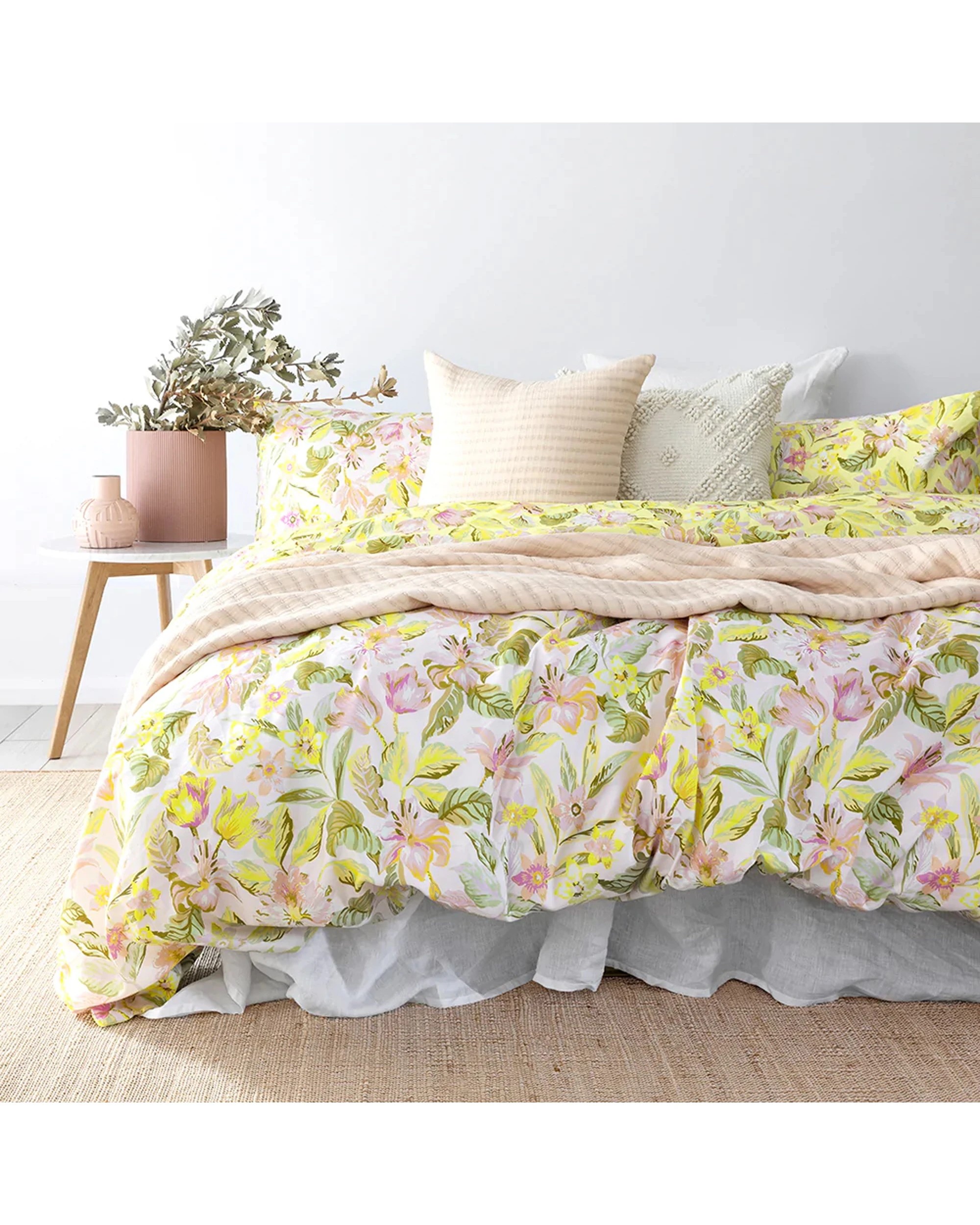 1 Bambury Phoebe Quilt Cover Set 100% Cotton Reversible Tropical Floral Set  - Queen Bed - Pattern, 1 of 10