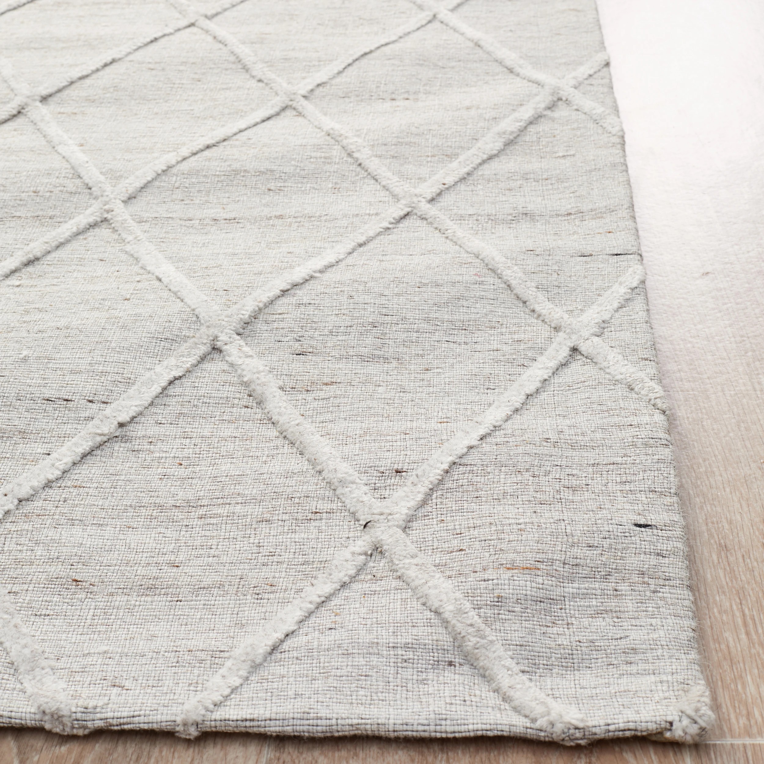 4 Common Ground Rugs Tableau 5051 280x190cm - Large Hand Loomed Rug - Silver, 4 of 7