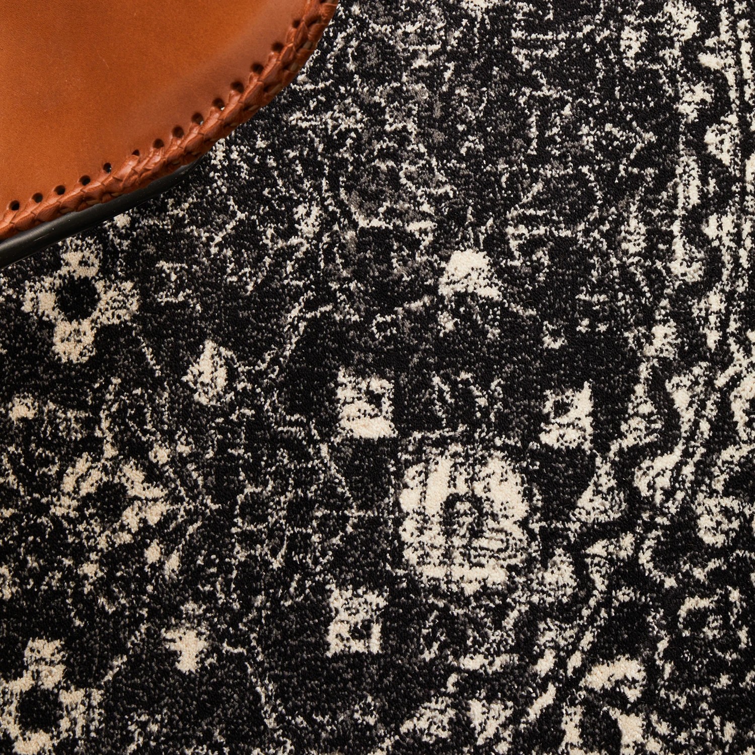 8 Common Ground Rugs Encore 252 200x200cm Round - Medium Pet Friendly Rug - Charcoal, 8 of 8