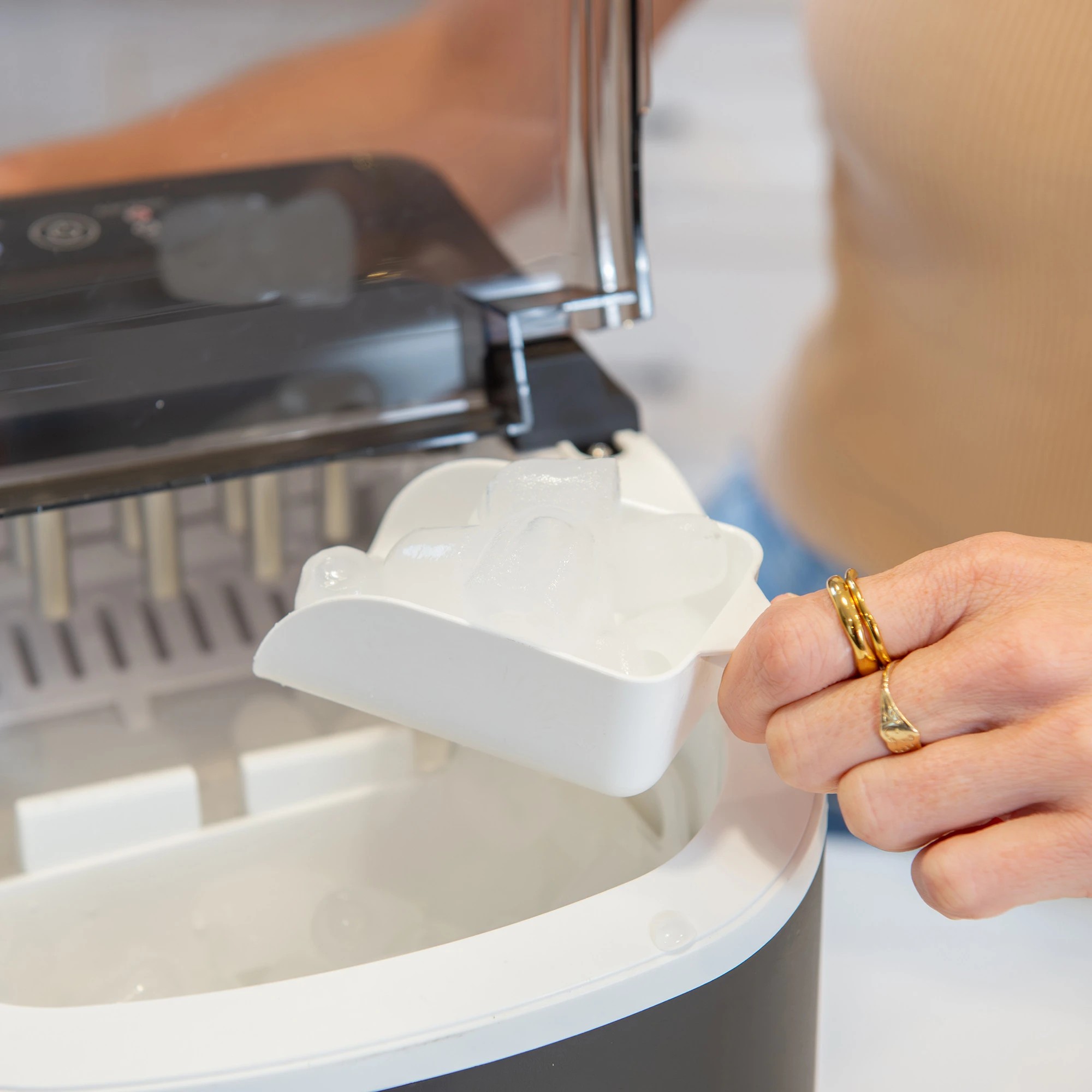 6 Kitchen Couture Compact Benchtop Ice Maker - Black, 6 of 10