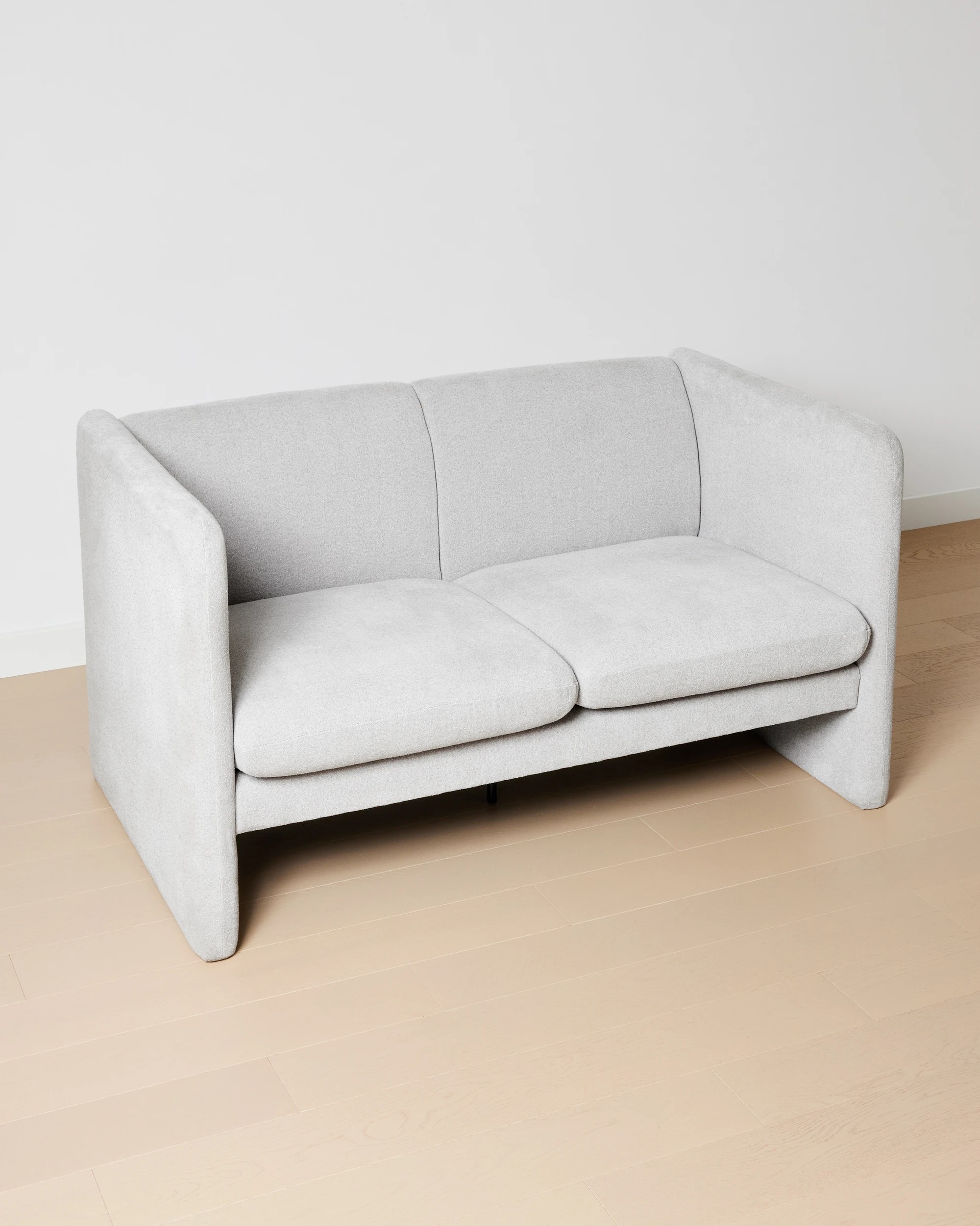 4 Hugo 2 Seat Sofa, 4 of 9