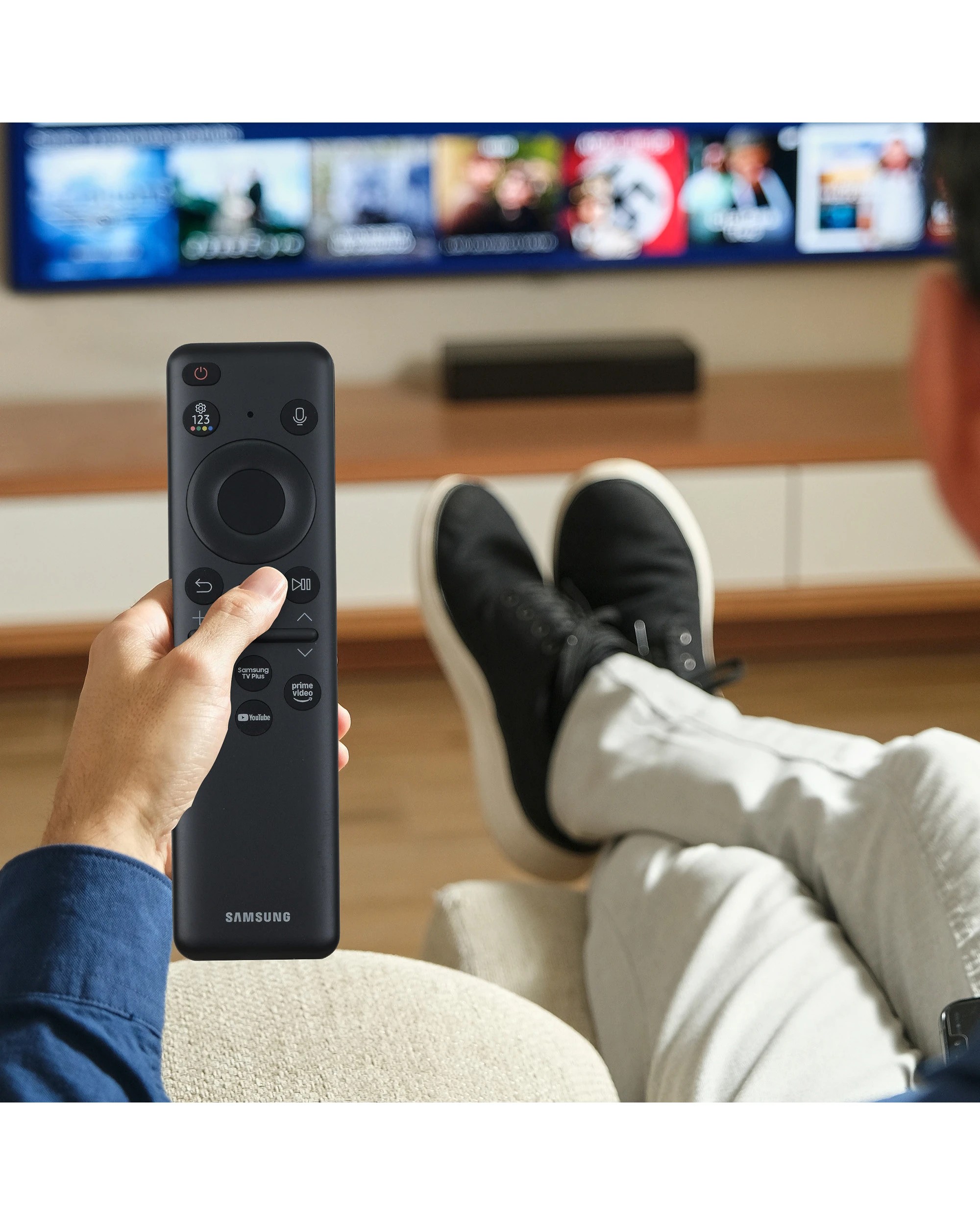 4 Samsung Genuine Solar Powered Smart TV Remote Control Voice Function BN59-01500M - Black, 4 of 4