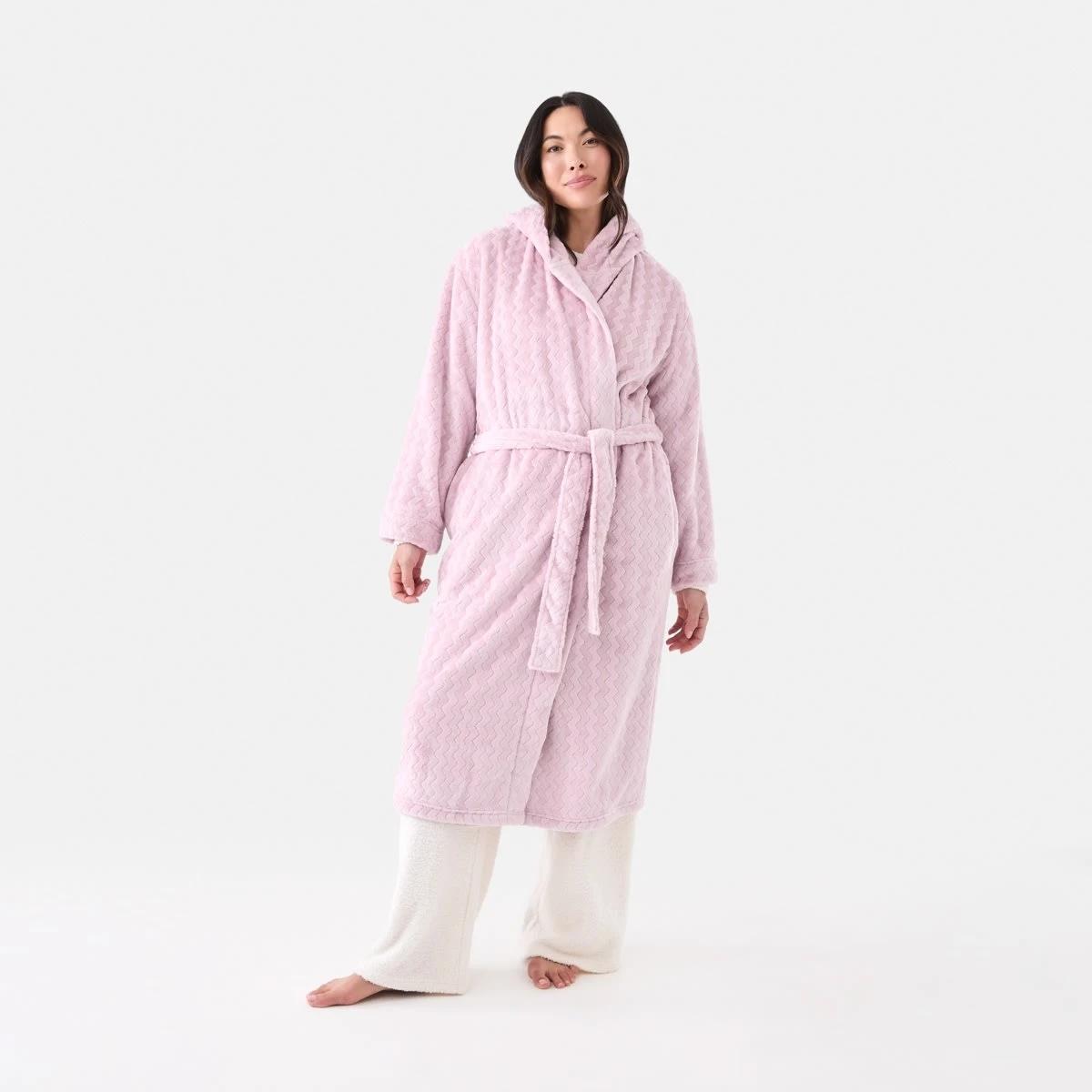 2 Textured Hood Gown Sier Pink, 2 of 7