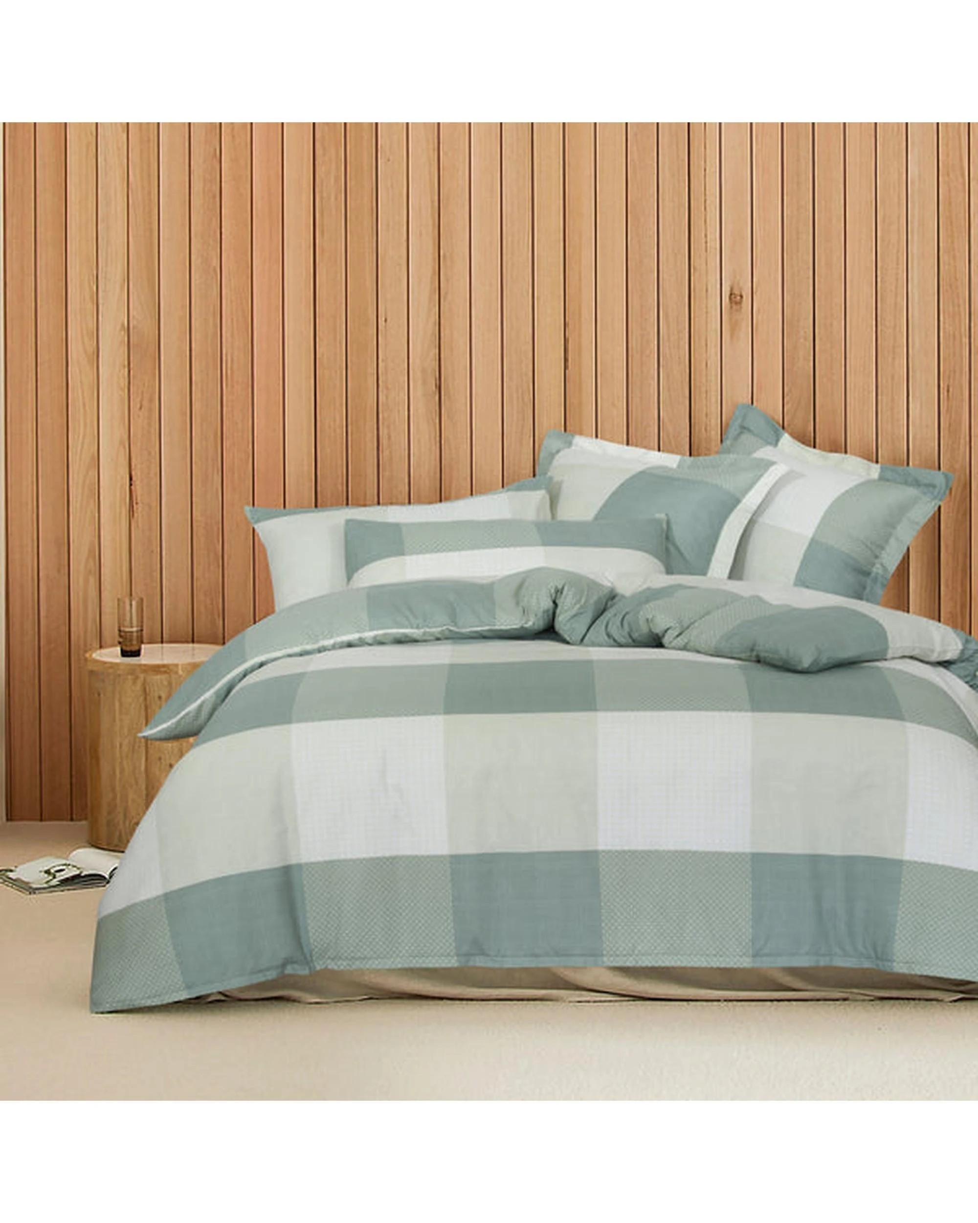 3 Amsons Quilt Cover Set With European Pillow Covers - Queen Bed - Green, 3 of 5