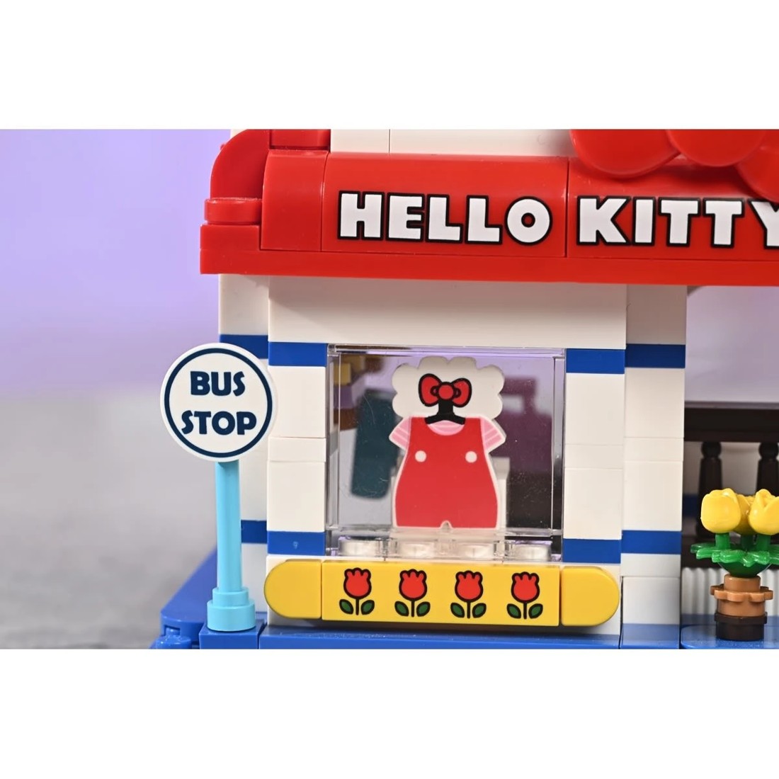 3 305 Piece Keepplay Hello Kitty Modern Fashion Shop Playset, 3 of 5