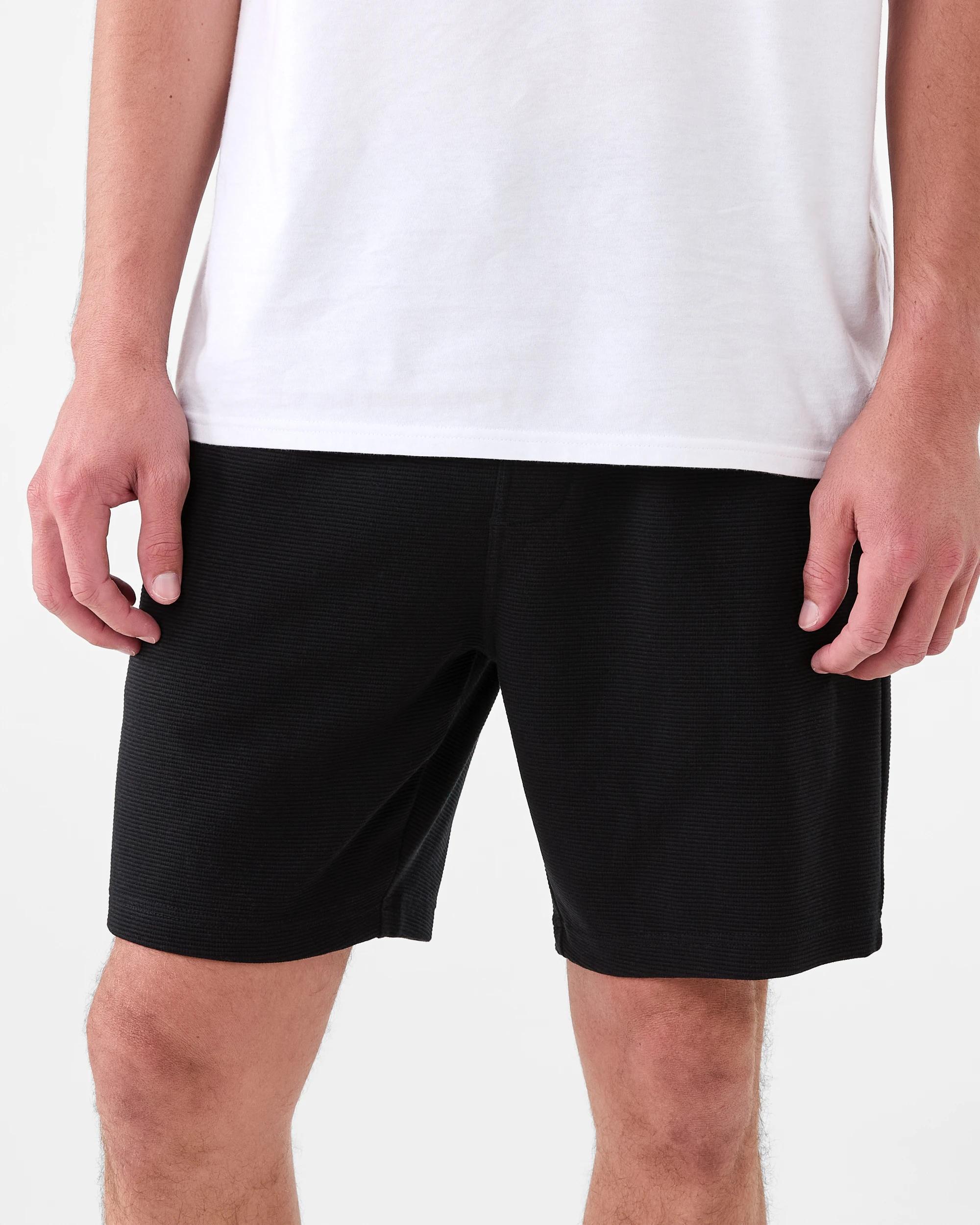 1 Textured Fleece Shorts Black, 1 of 6