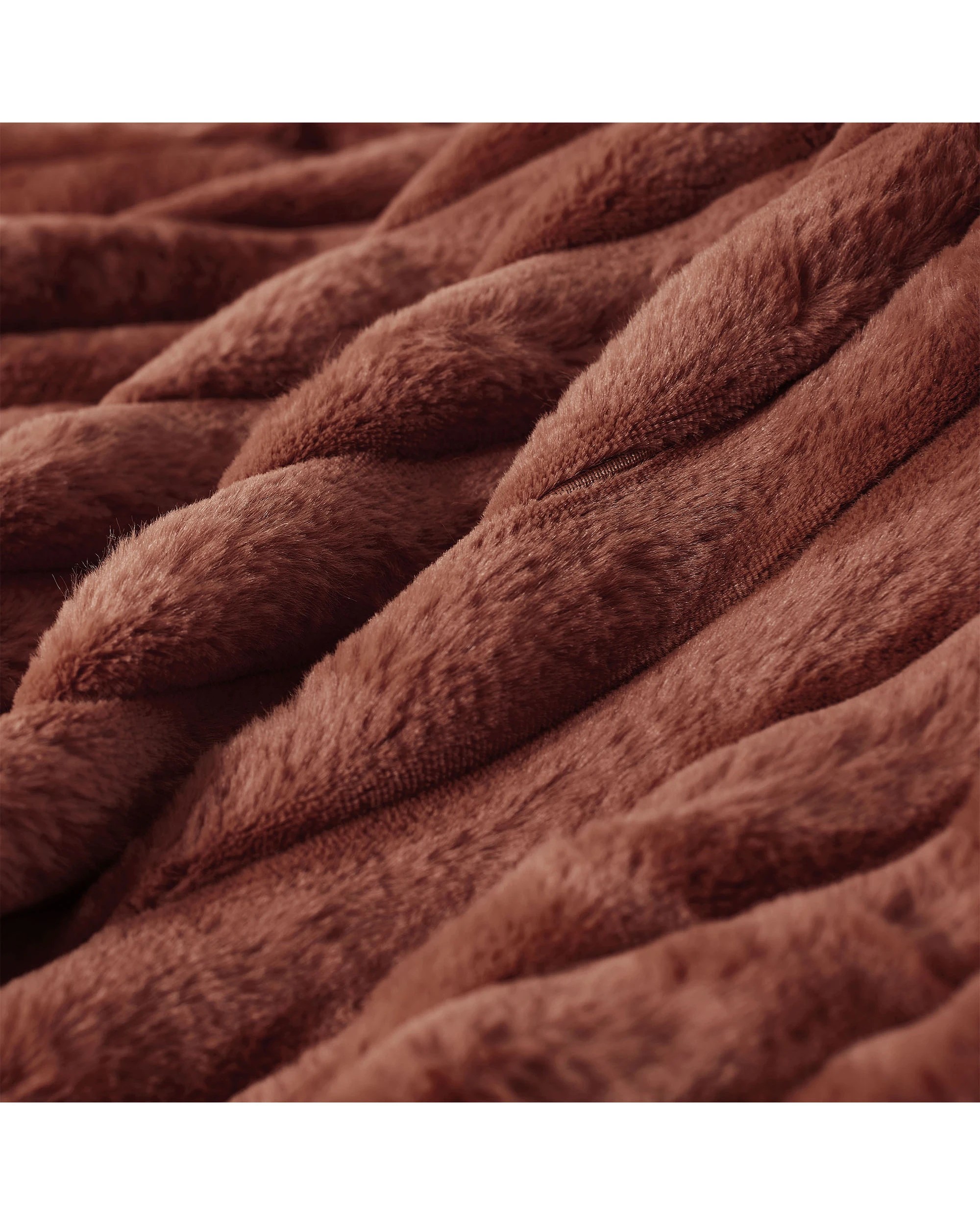 3 Dreamaker Cirra Chunky Embossed Fleece Heated Throw 130x160cm - Rust, 3 of 10