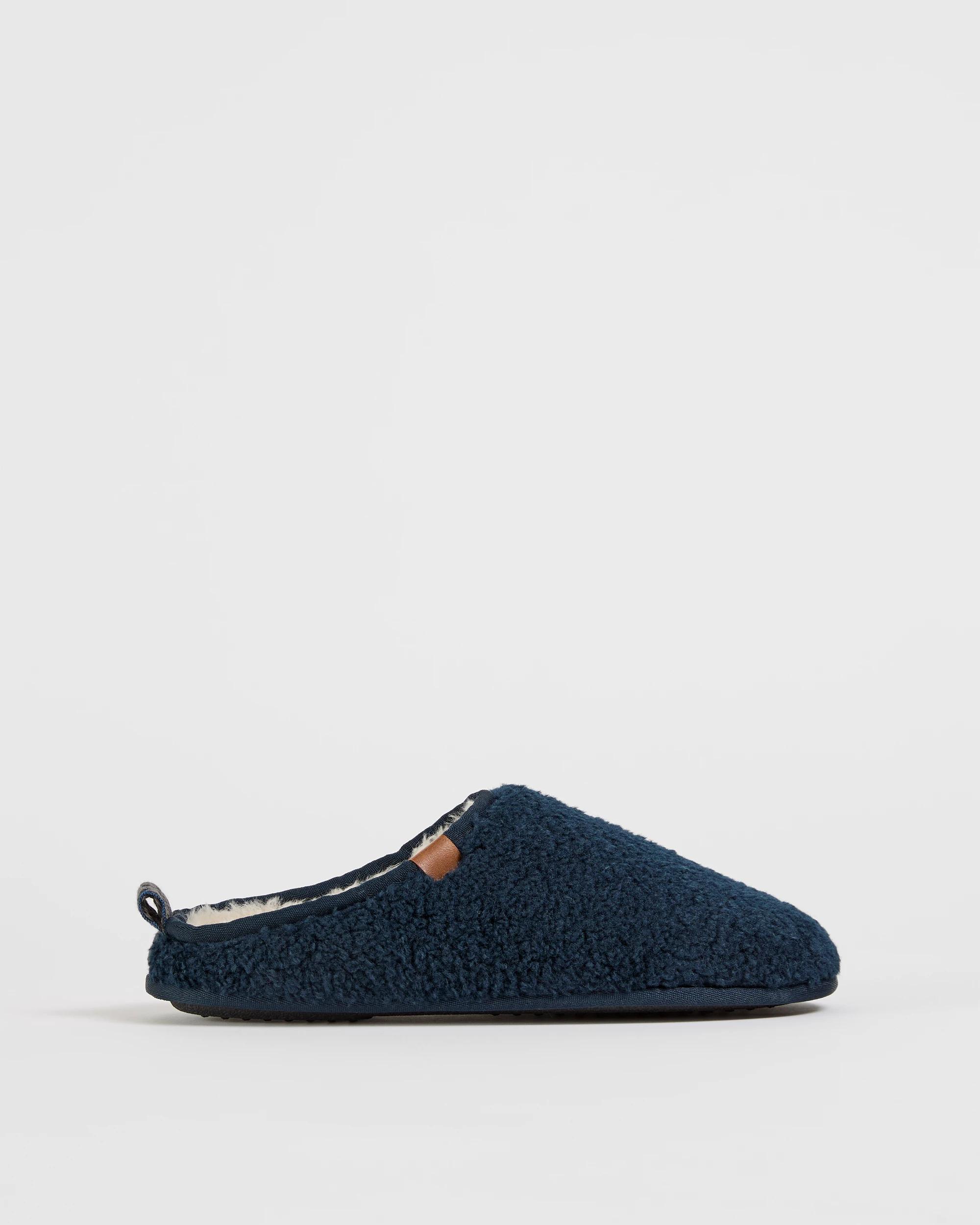 1 Target Man Cozy Slipper Scuff NAVY, 1 of 3
