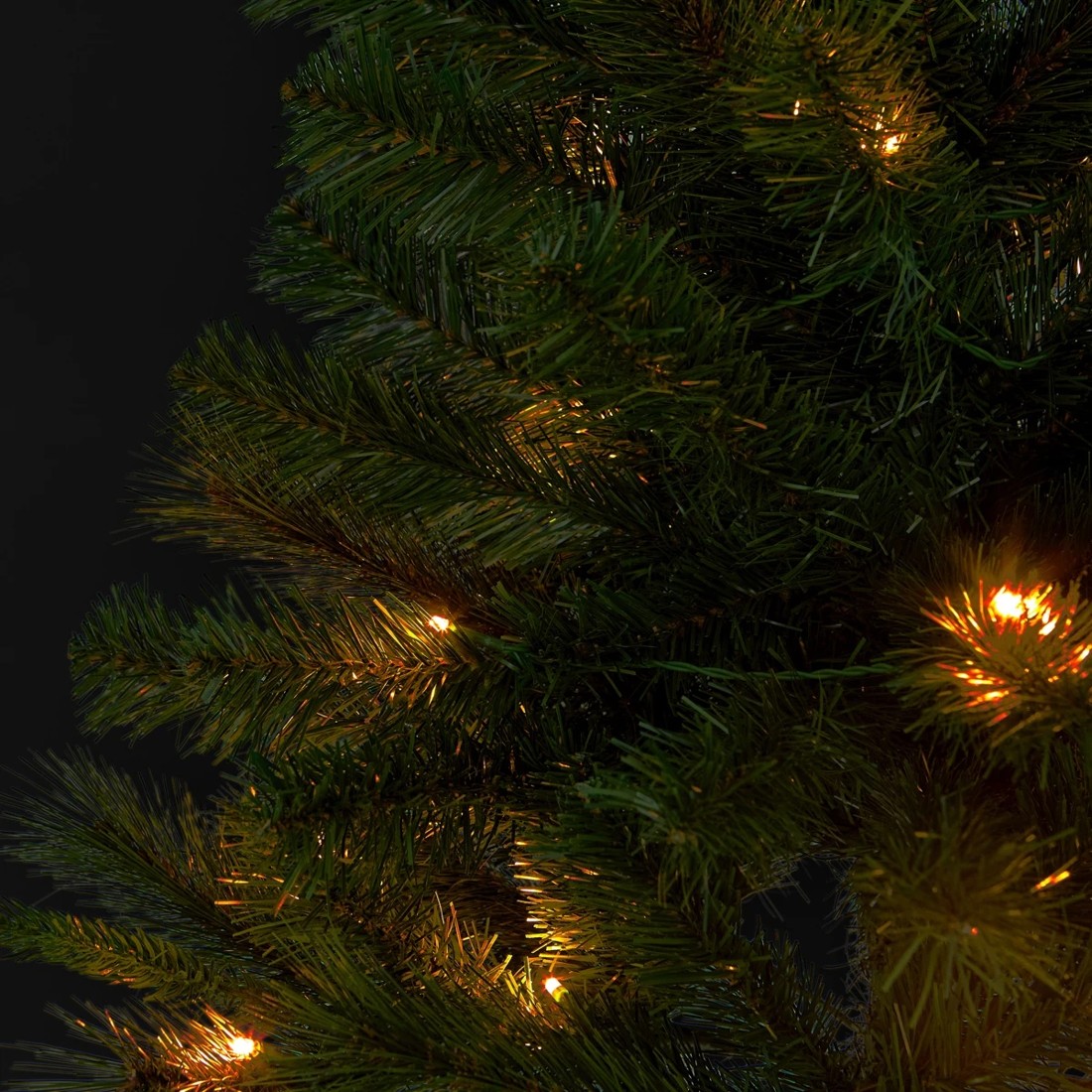 6 1.22m (4ft) Green Prelit Christmas Tree, 6 of 7