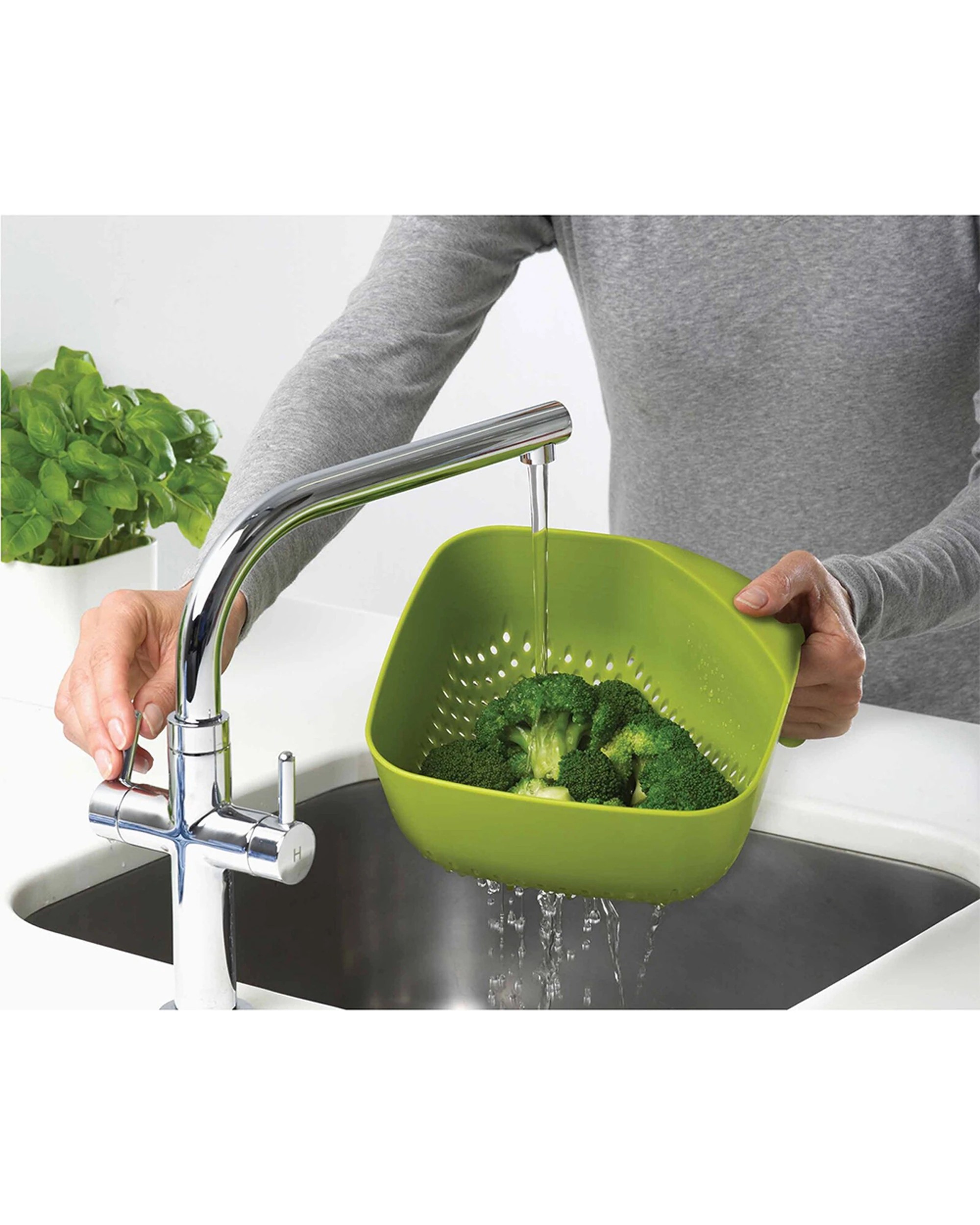 2 Joseph Joseph 19cm Square Kitchen Cooking Colanders Ergonomic Handle - White, 2 of 3