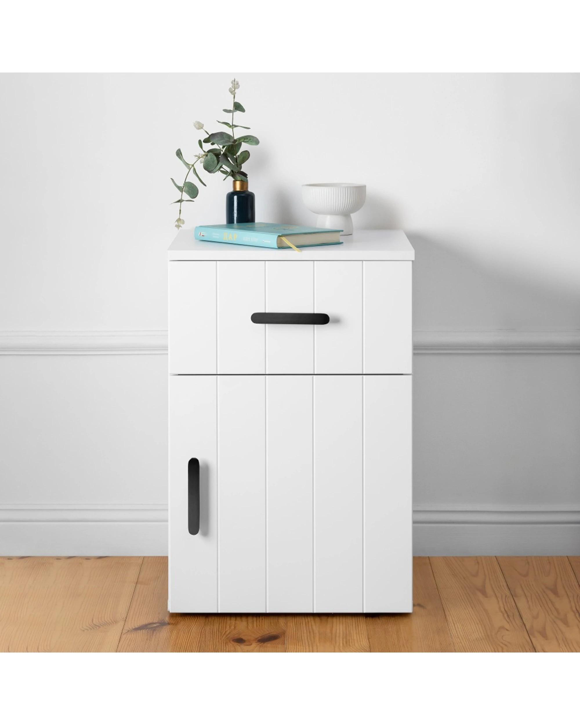 3 European Cabinetry Porto VJ Panel Front Bedside Table Oval Handle - White, 3 of 4