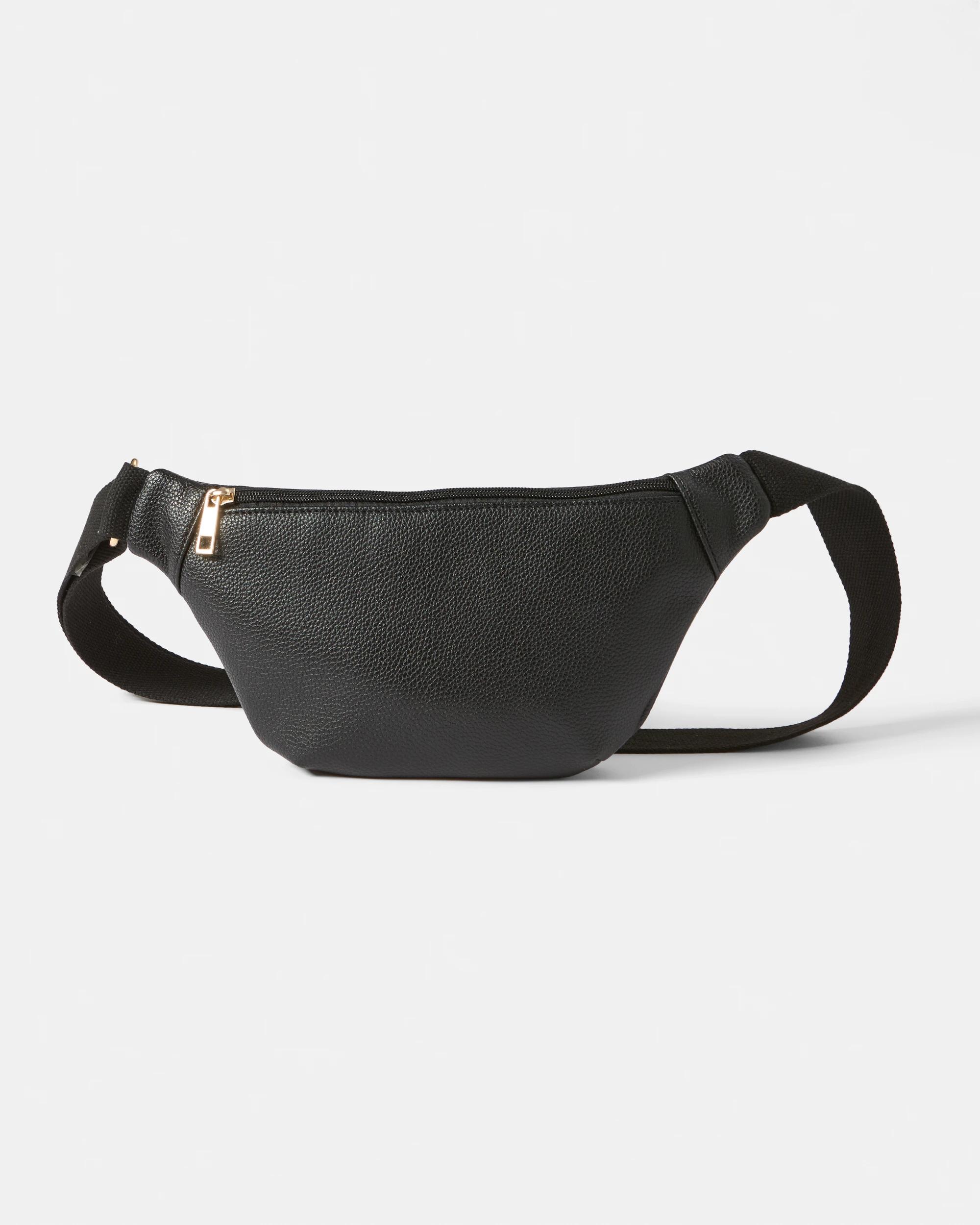 1 Belt Bag Black, 1 of 6