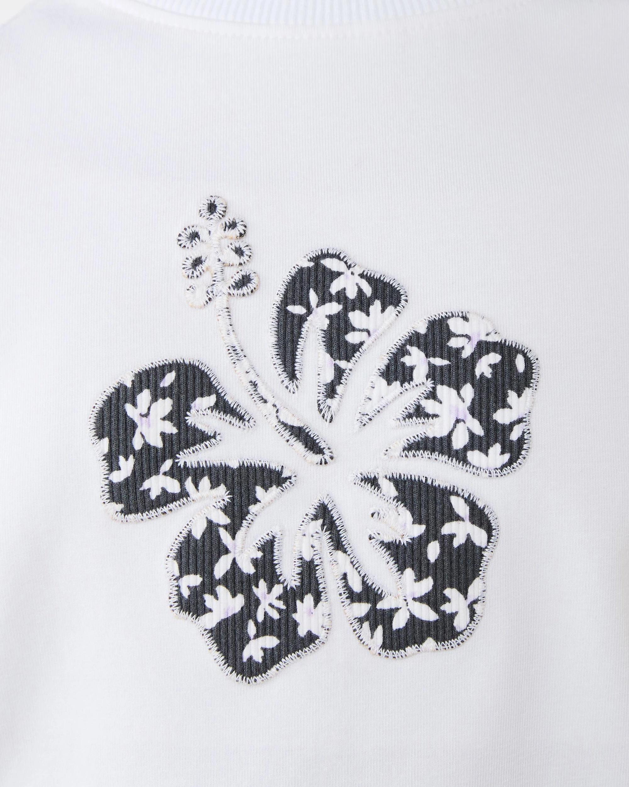 5 Short Raglan Sleeve Patchwork T-shirt Wht Flwr, 5 of 7