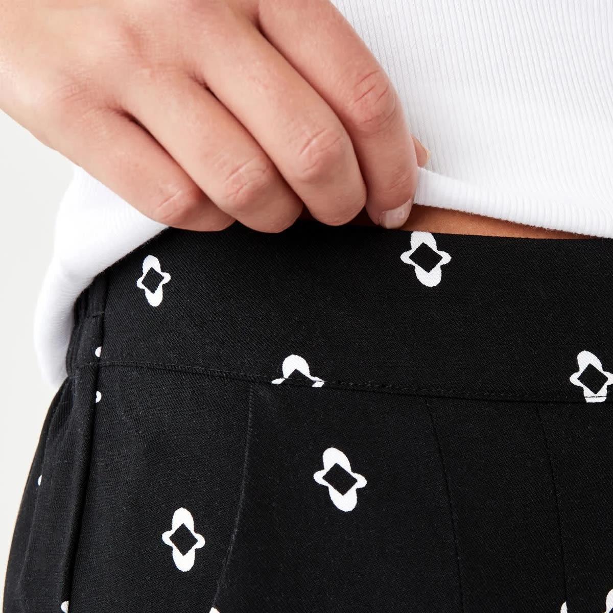 4 Soft Culotte Shorts Mono Geo, 4 of 6