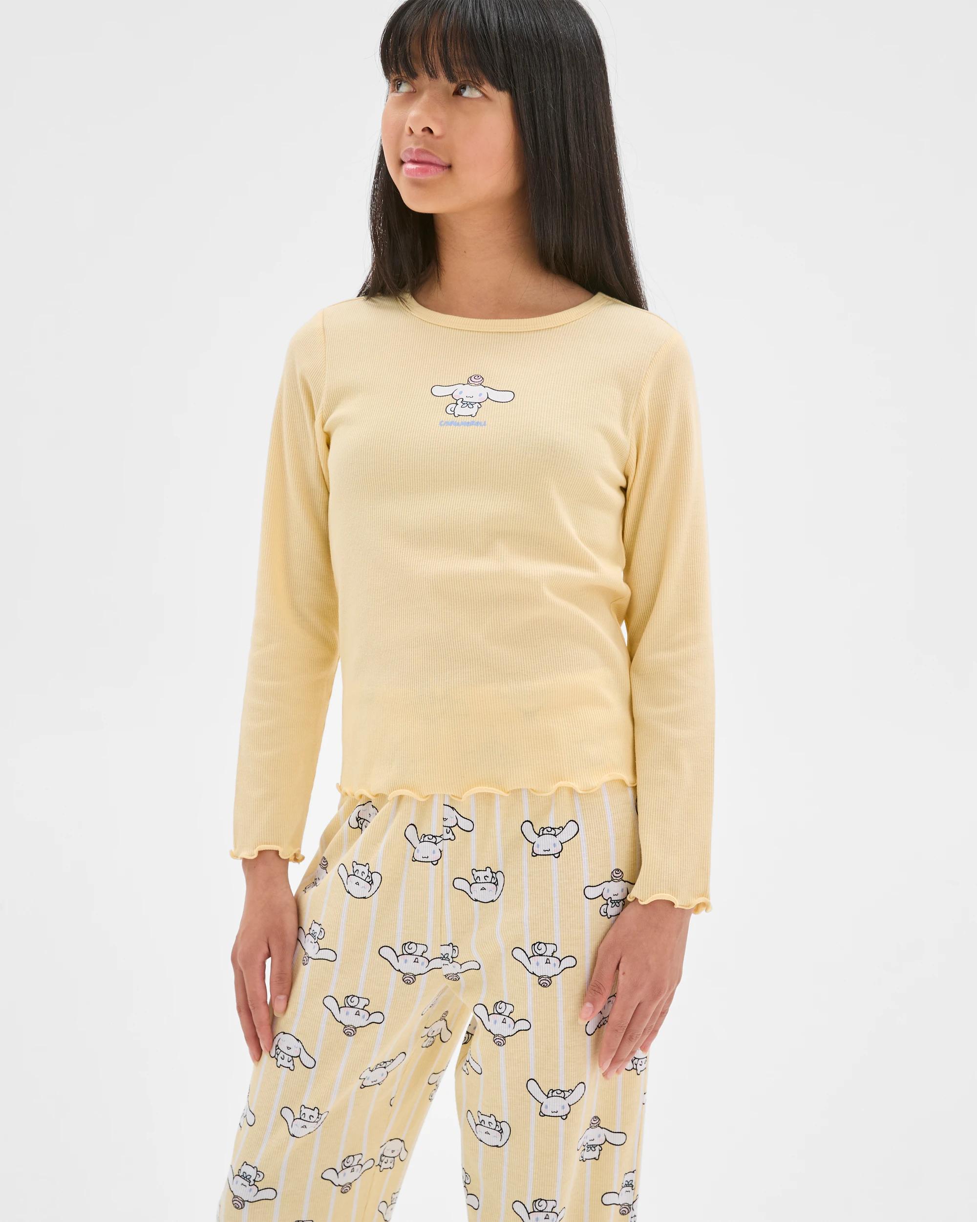 2 Hello Kitty Older Girls Knit Pyjama Set CINNAMOROLL, 2 of 7